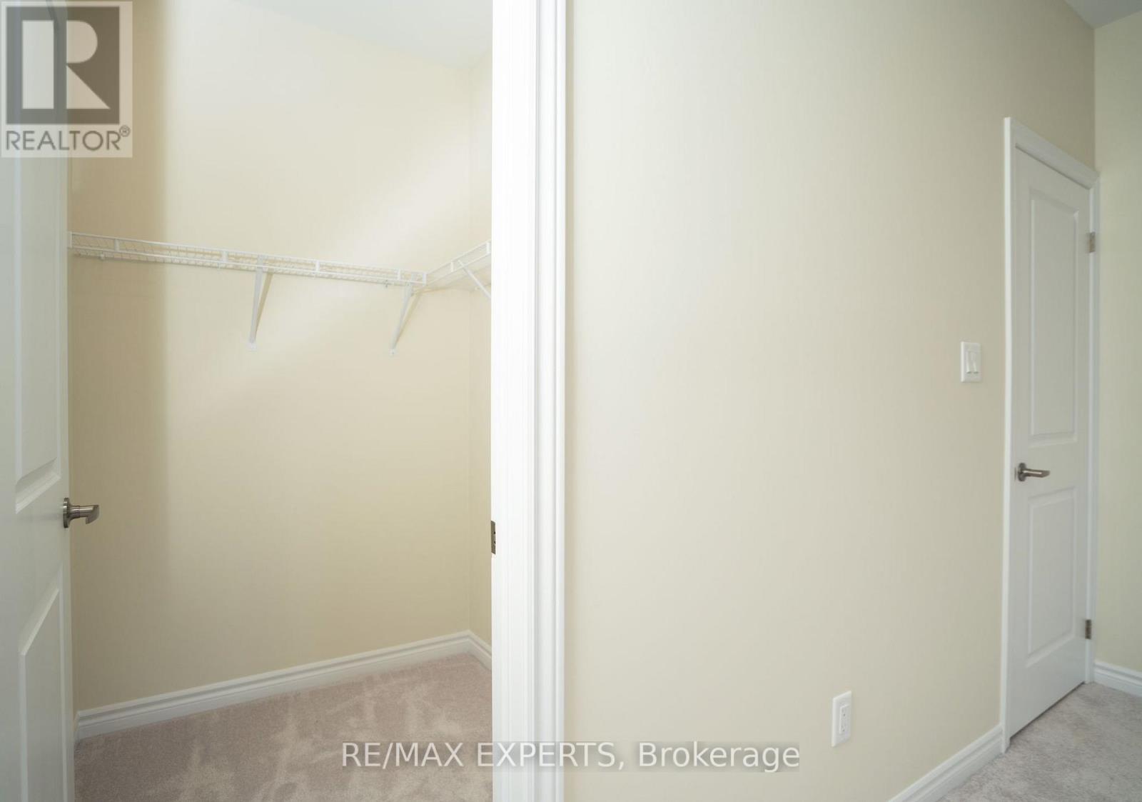 1455 National Common Crescent, Burlington, Ontario  L7P 0V7 - Photo 14 - W12477283