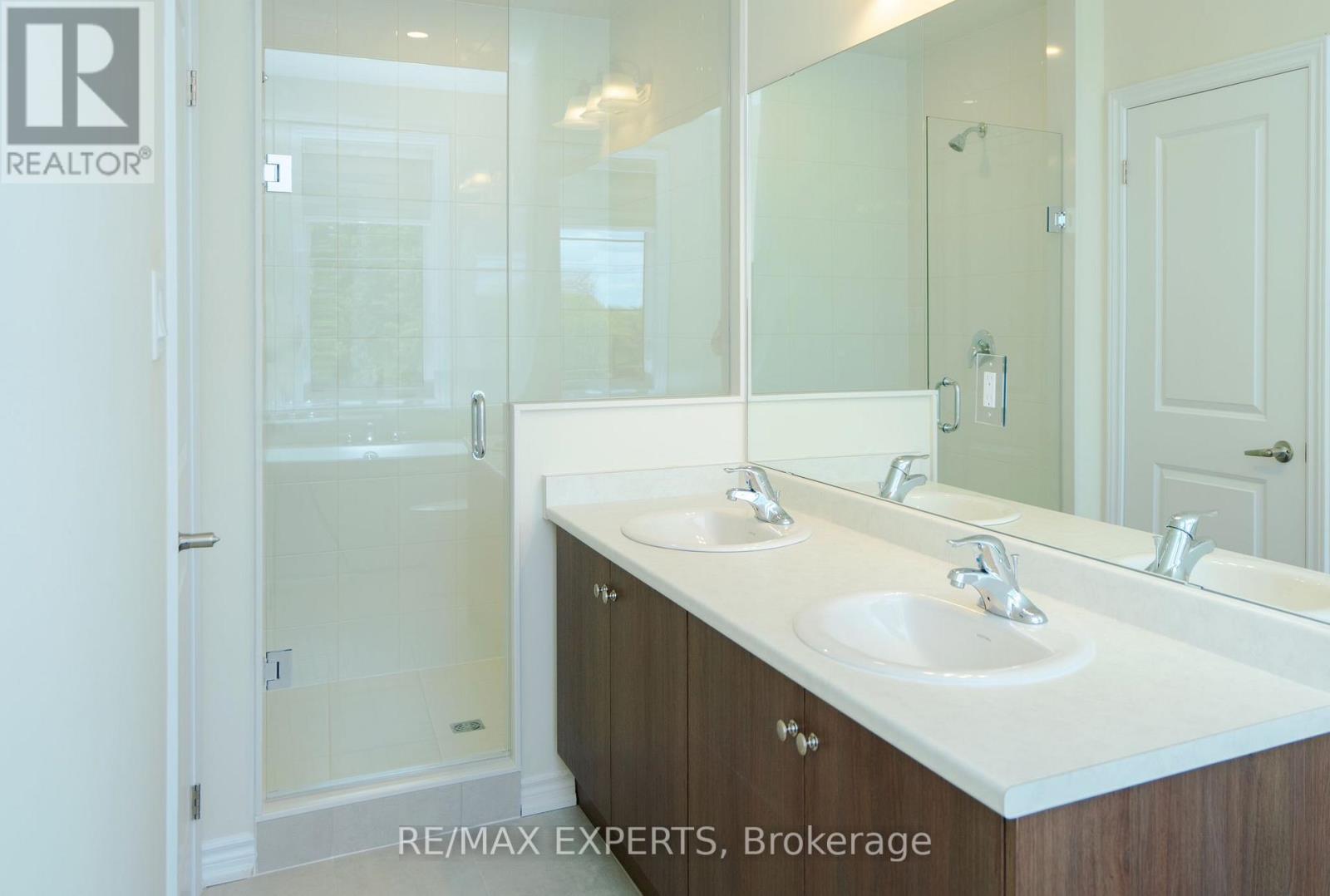 1455 National Common Crescent, Burlington, Ontario  L7P 0V7 - Photo 16 - W12477283