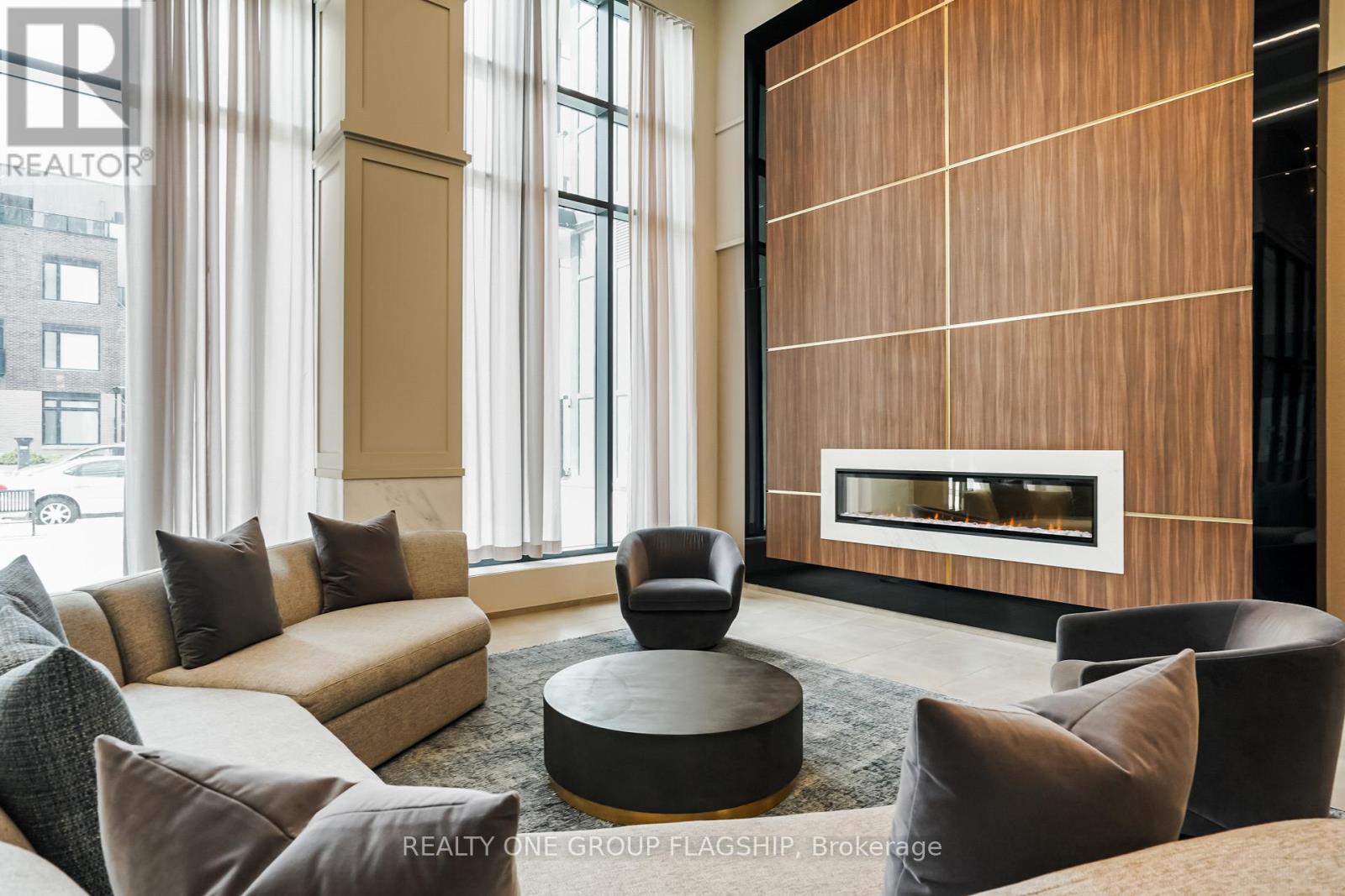 725 - 4055 Parkside Village Drive, Mississauga, Ontario  L5B 0K8 - Photo 3 - W12461740