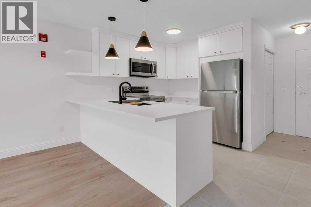 140, 30 Richard Court Sw, Calgary, Alberta  T3E 7N9 - Photo 2 - A2252935