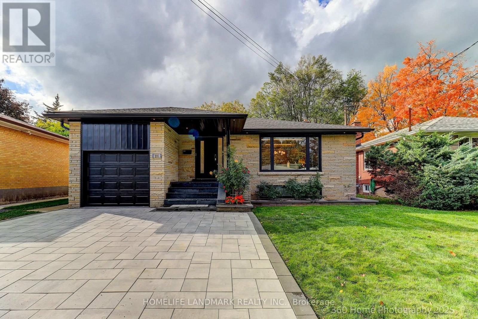 24 EVANSTON DRIVE, Toronto, Ontario