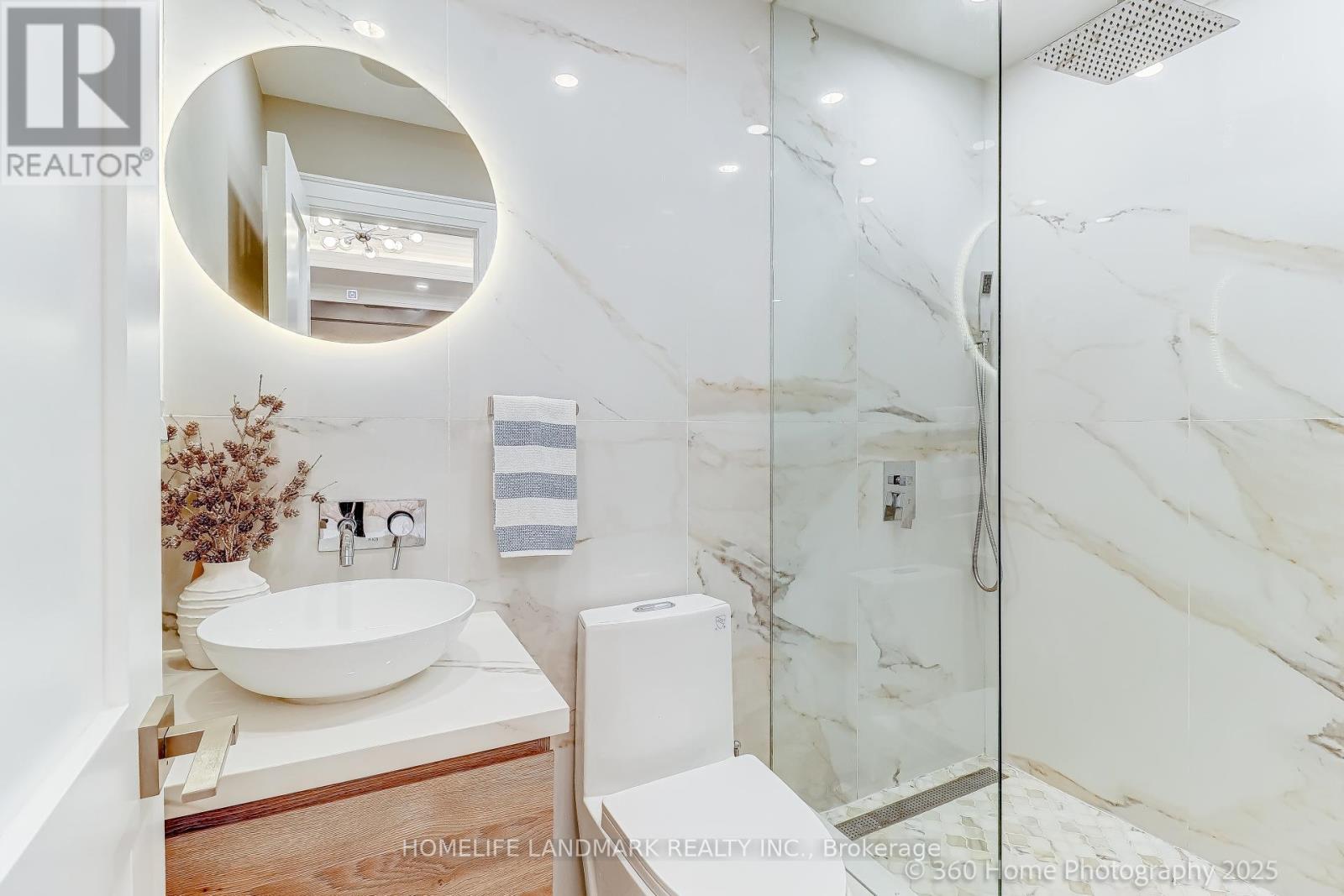 24 Evanston Drive, Toronto, Ontario  M3H 5P1 - Photo 13 - C12477370