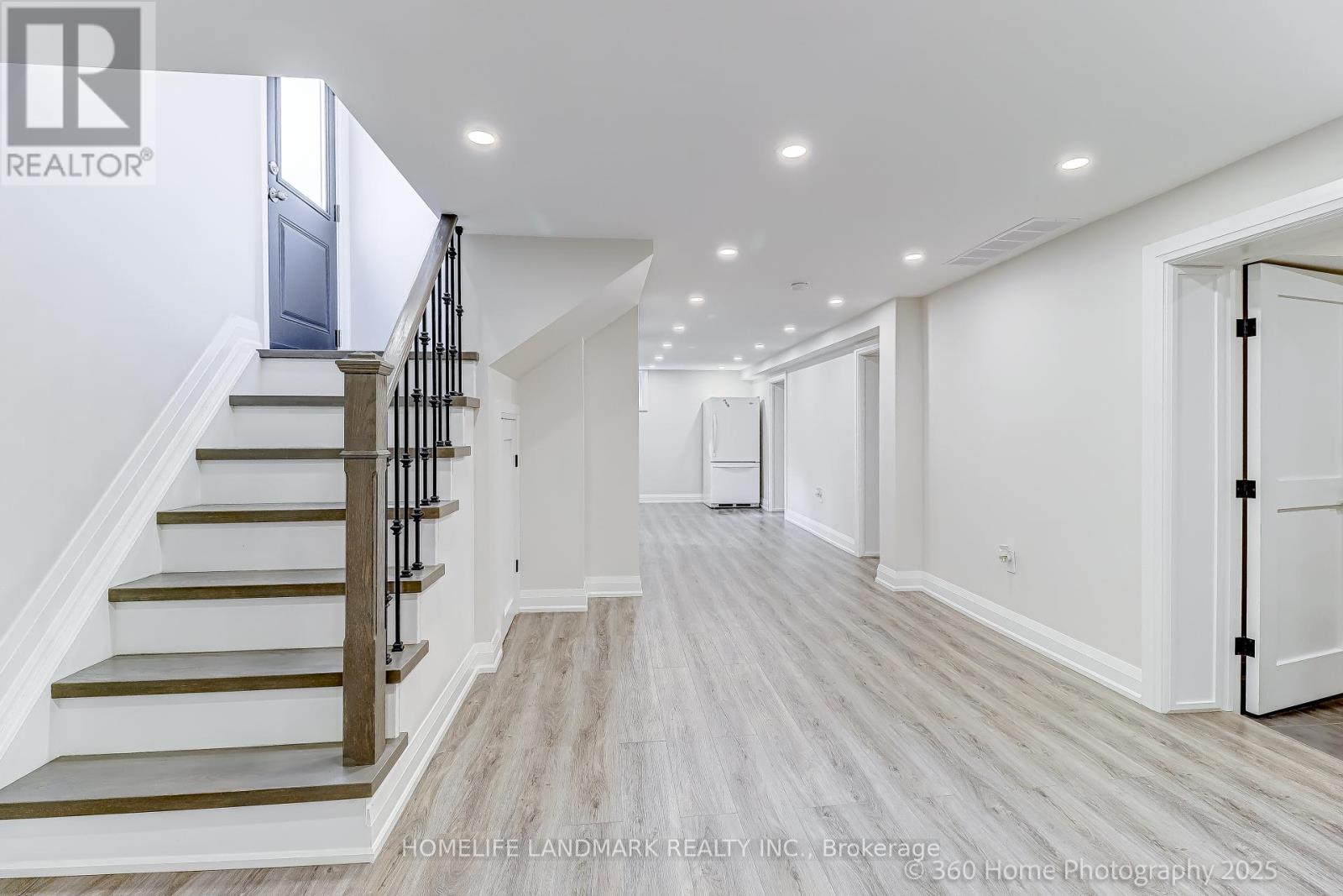 24 Evanston Drive, Toronto, Ontario  M3H 5P1 - Photo 16 - C12477370
