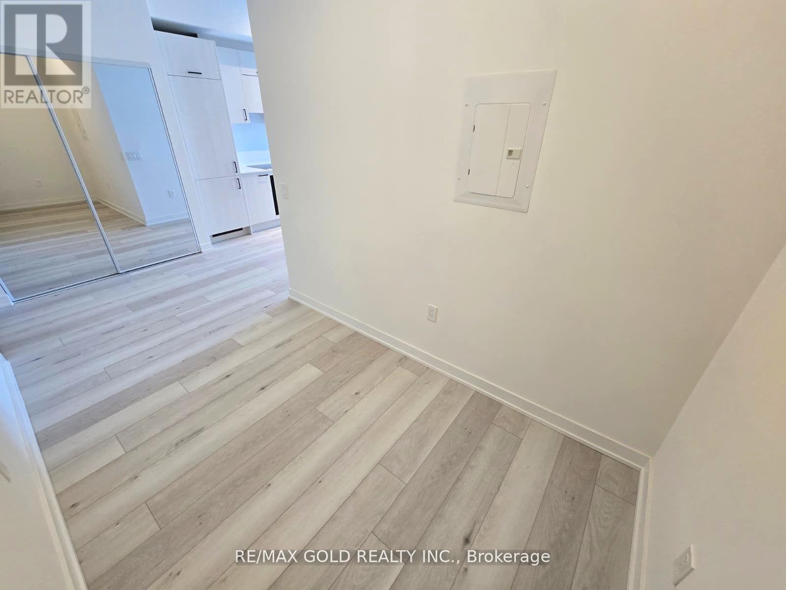 103 - 1 Kyle Lowry Road, Toronto, Ontario  M3C 0S6 - Photo 5 - C12477376