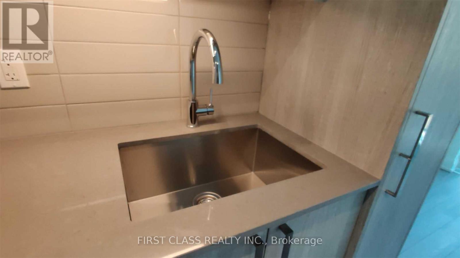707 - 77 Mutual Street, Toronto, Ontario  M5B 2A9 - Photo 8 - C12477402