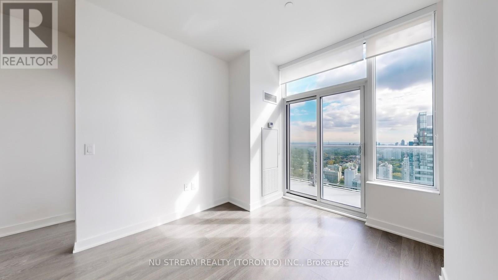 Ph06 - 195 Redpath Avenue, Toronto, Ontario  M4P 0E4 - Photo 2 - C12477425
