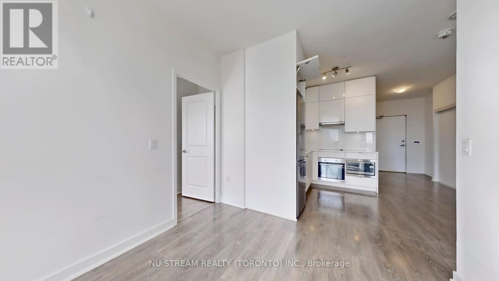 Ph06 - 195 Redpath Avenue, Toronto, Ontario  M4P 0E4 - Photo 3 - C12477425