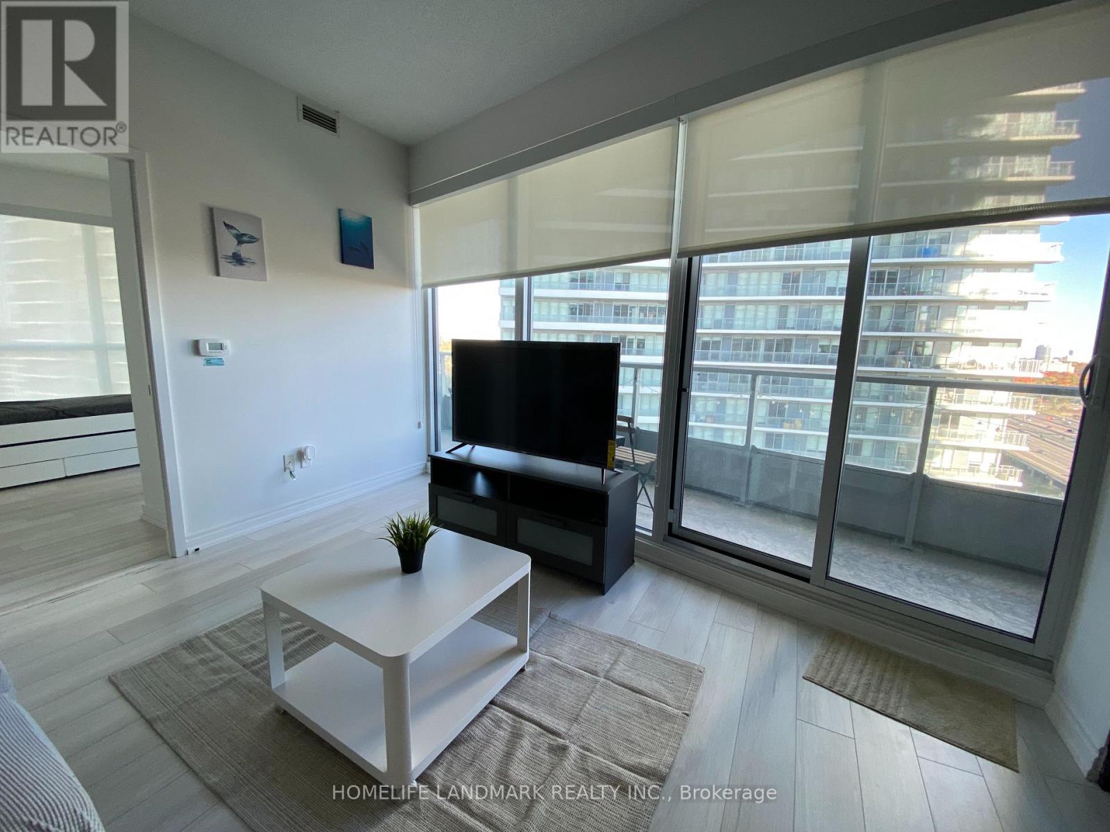 1505 - 115 Mcmahon Drive, Toronto, Ontario  M2K 0E3 - Photo 4 - C12477434