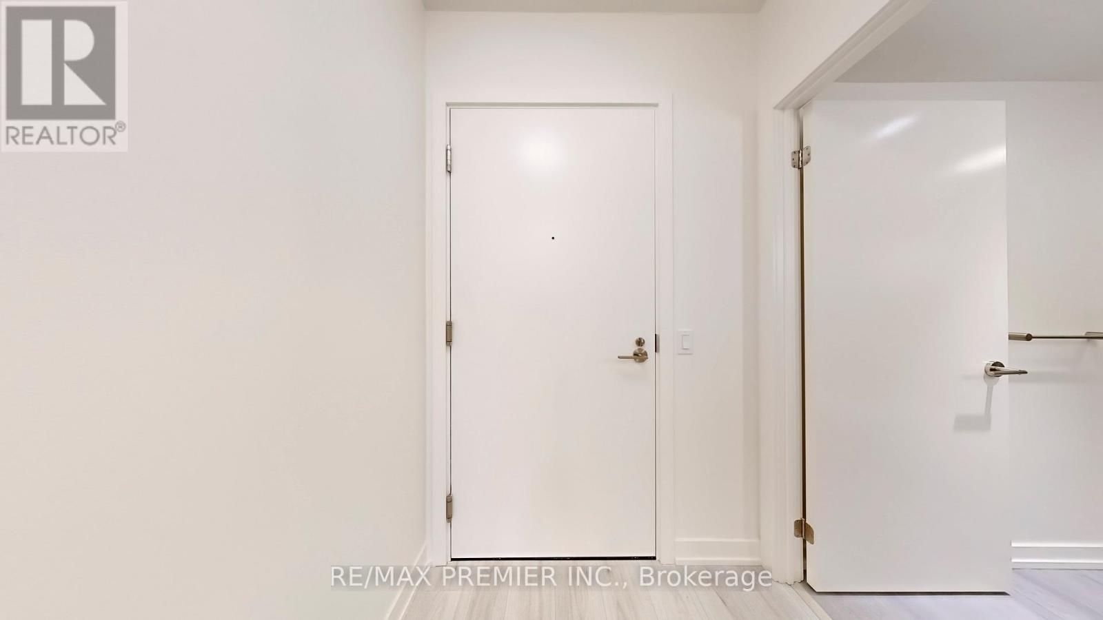 314 - 110 Broadway Avenue, Toronto, Ontario  M4P 1V7 - Photo 10 - C12477452