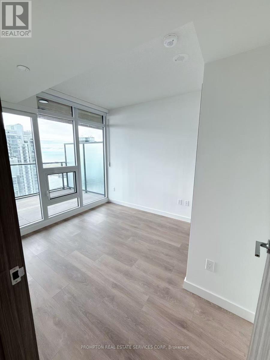 4703 - 1 Concord Cityplace Way, Toronto, Ontario  M5V 0X3 - Photo 13 - C12477484