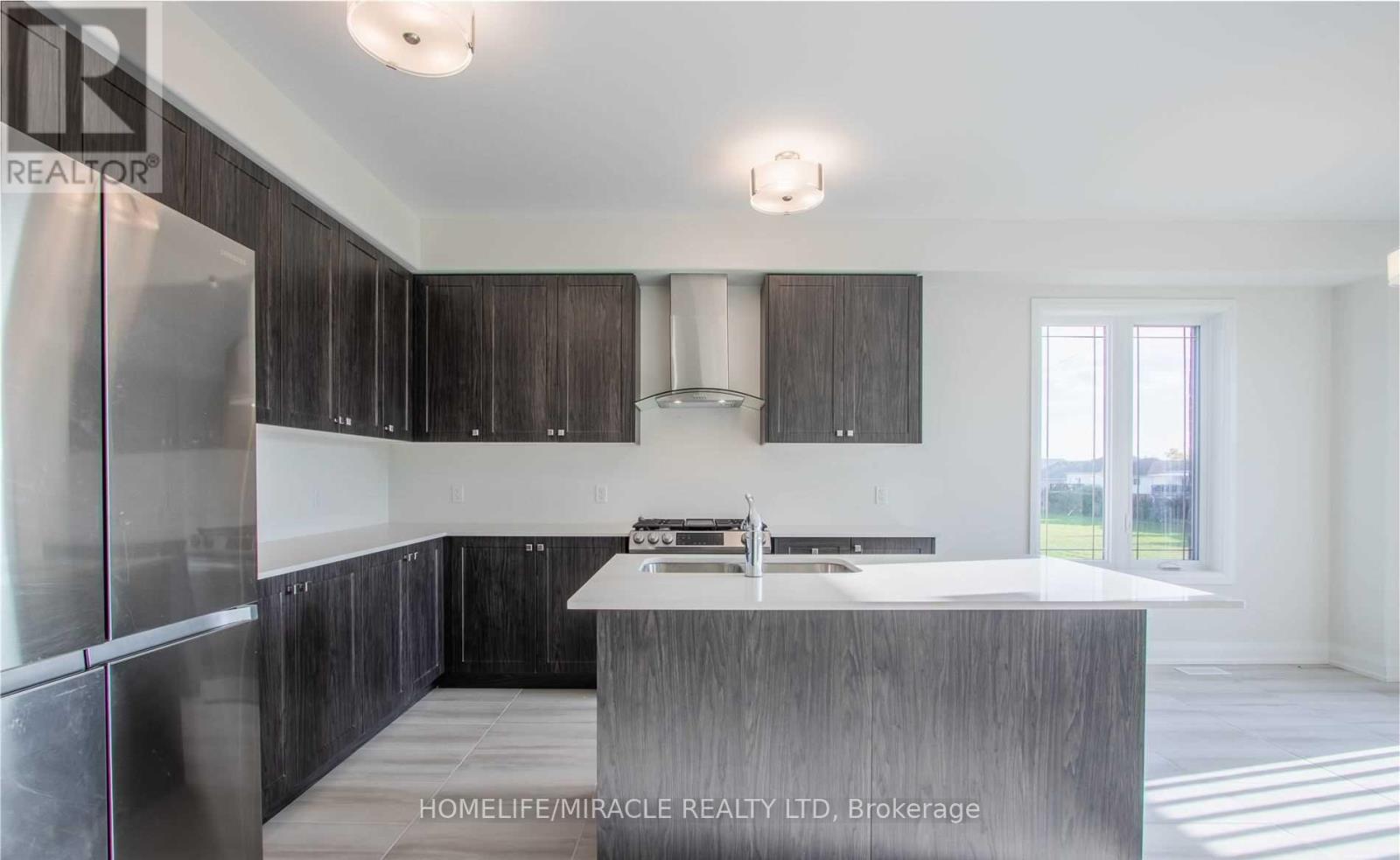 Upper - 530 Askew Court, Oshawa, Ontario  L1K 2Z4 - Photo 11 - E12477369