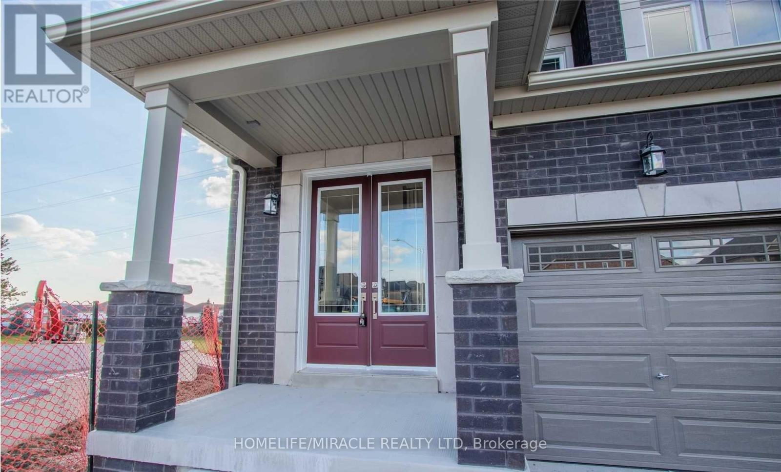 Upper - 530 Askew Court, Oshawa, Ontario  L1K 2Z4 - Photo 3 - E12477369