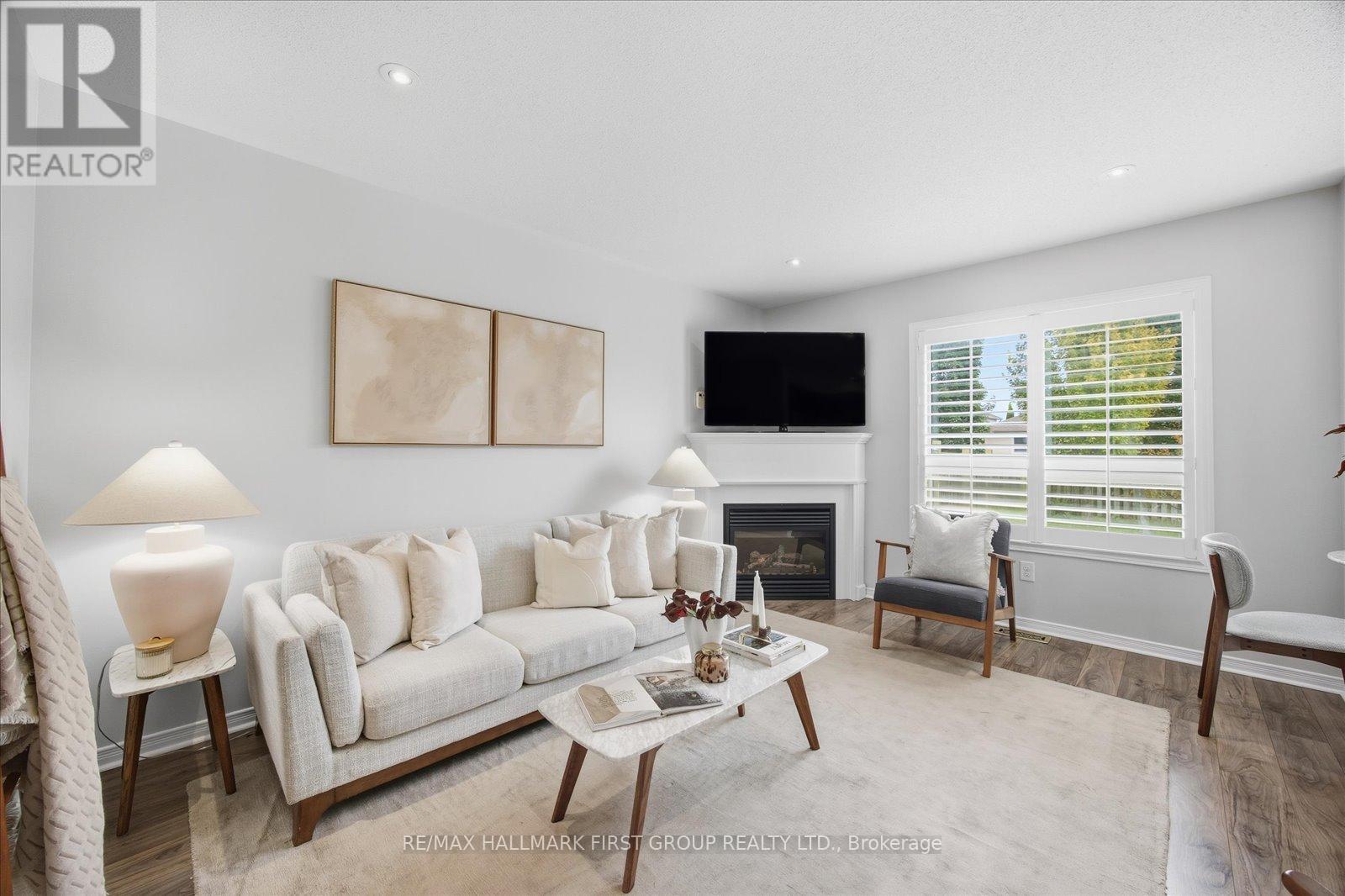 151 Honeyman Drive, Clarington, Ontario  L1C 0J1 - Photo 2 - E12477381