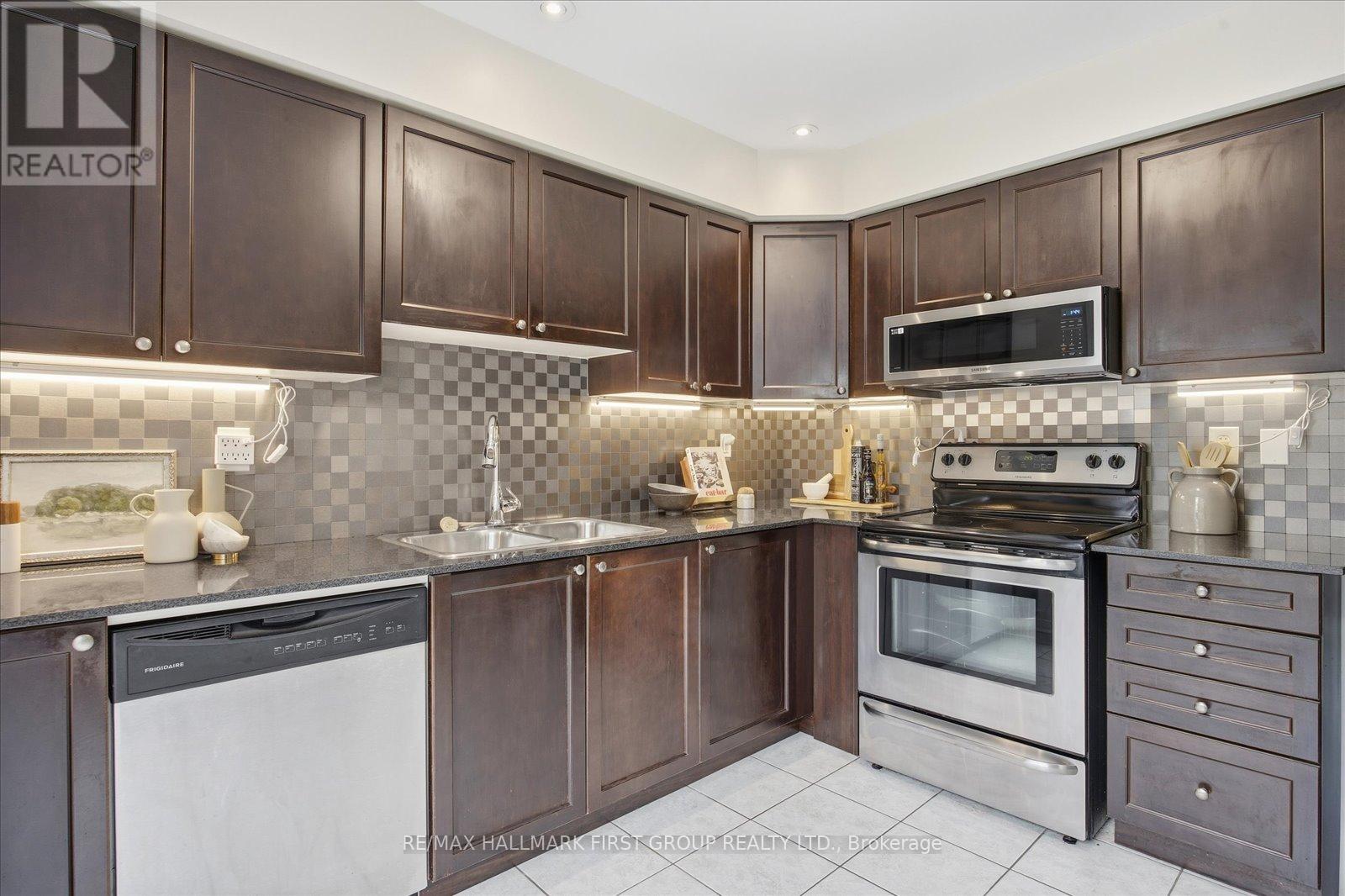 151 Honeyman Drive, Clarington, Ontario  L1C 0J1 - Photo 7 - E12477381