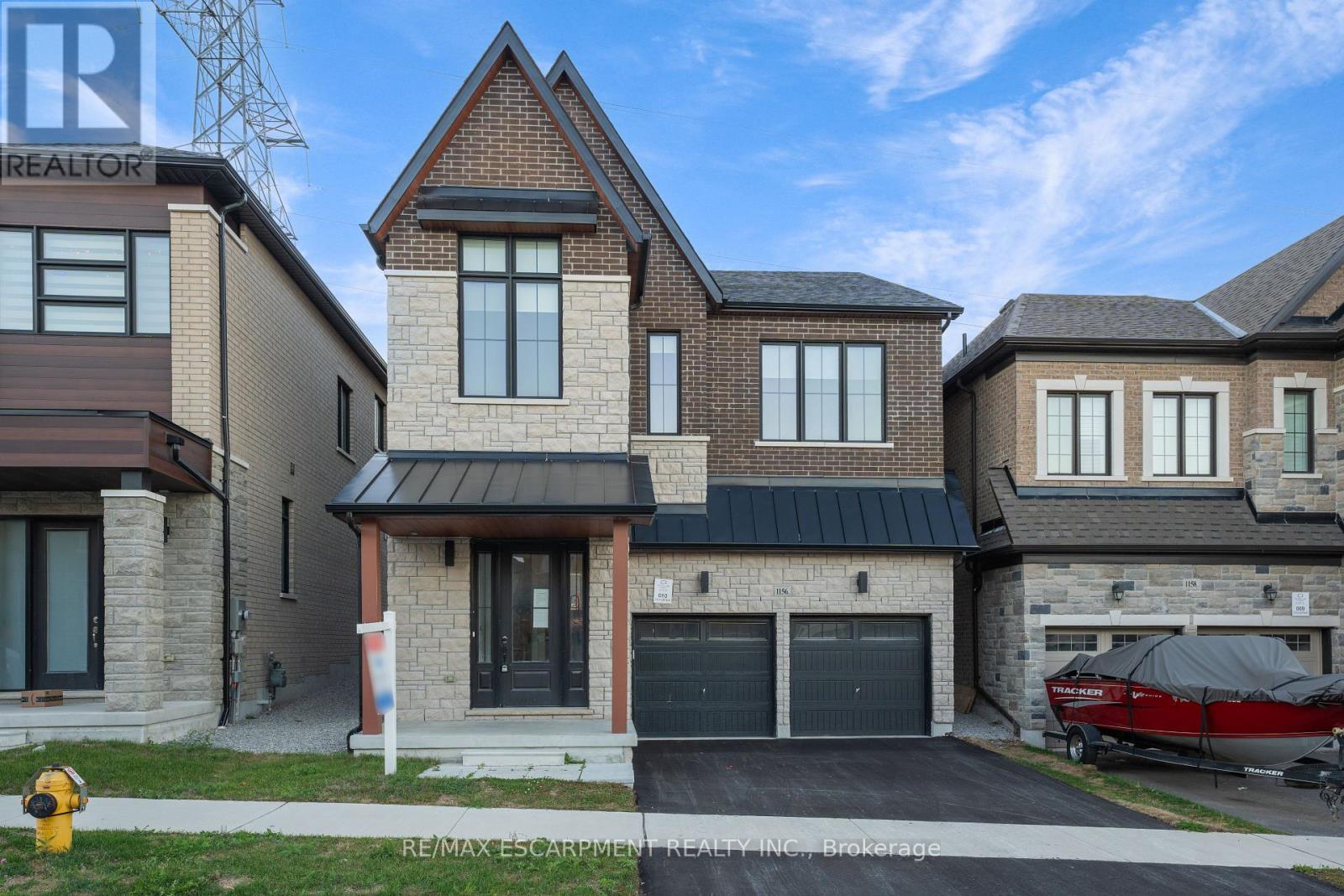 1156 Skyridge Boulevard, Pickering, Ontario  L1X 0M4 - Photo 2 - E12477390