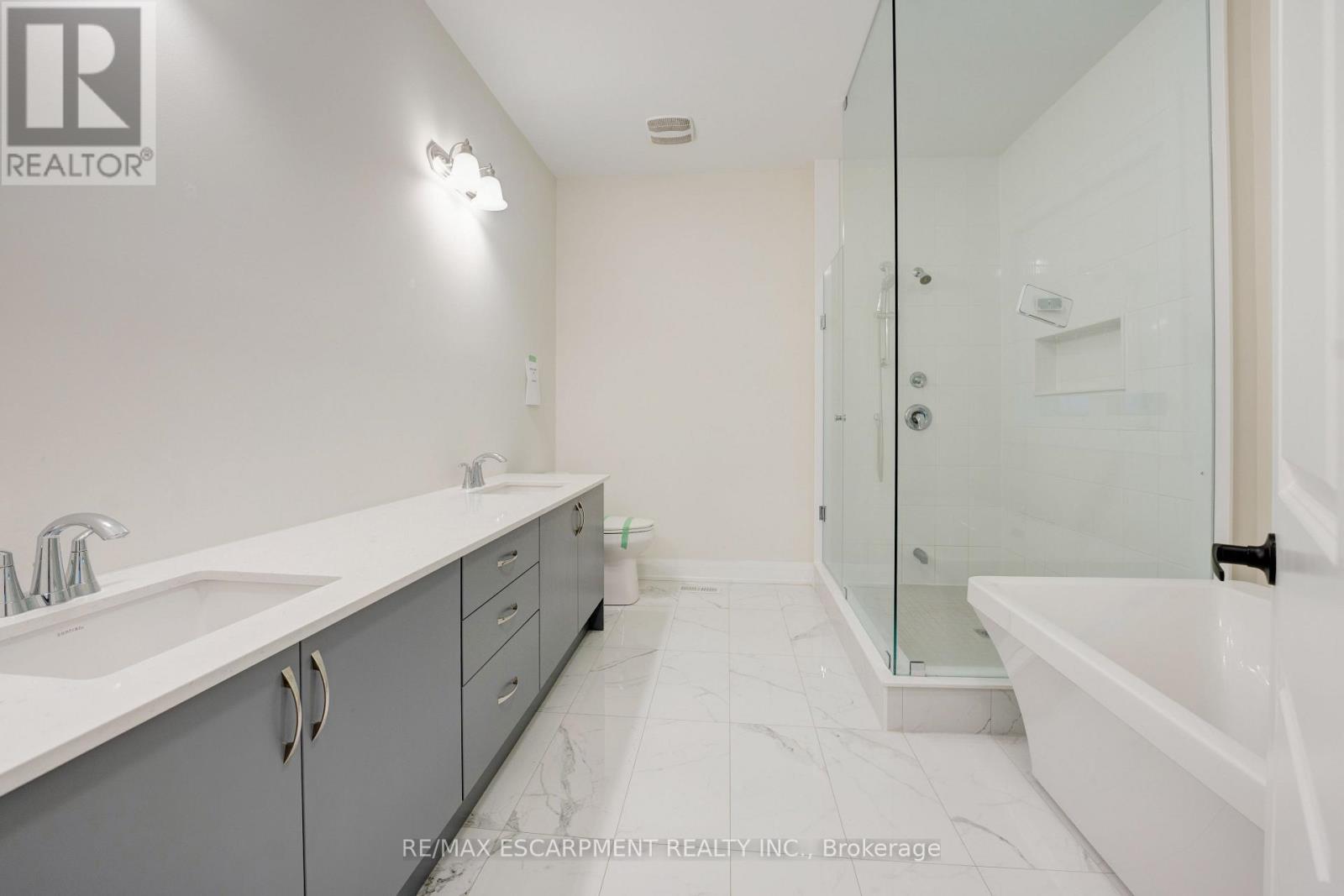 1156 Skyridge Boulevard, Pickering, Ontario  L1X 0M4 - Photo 35 - E12477390