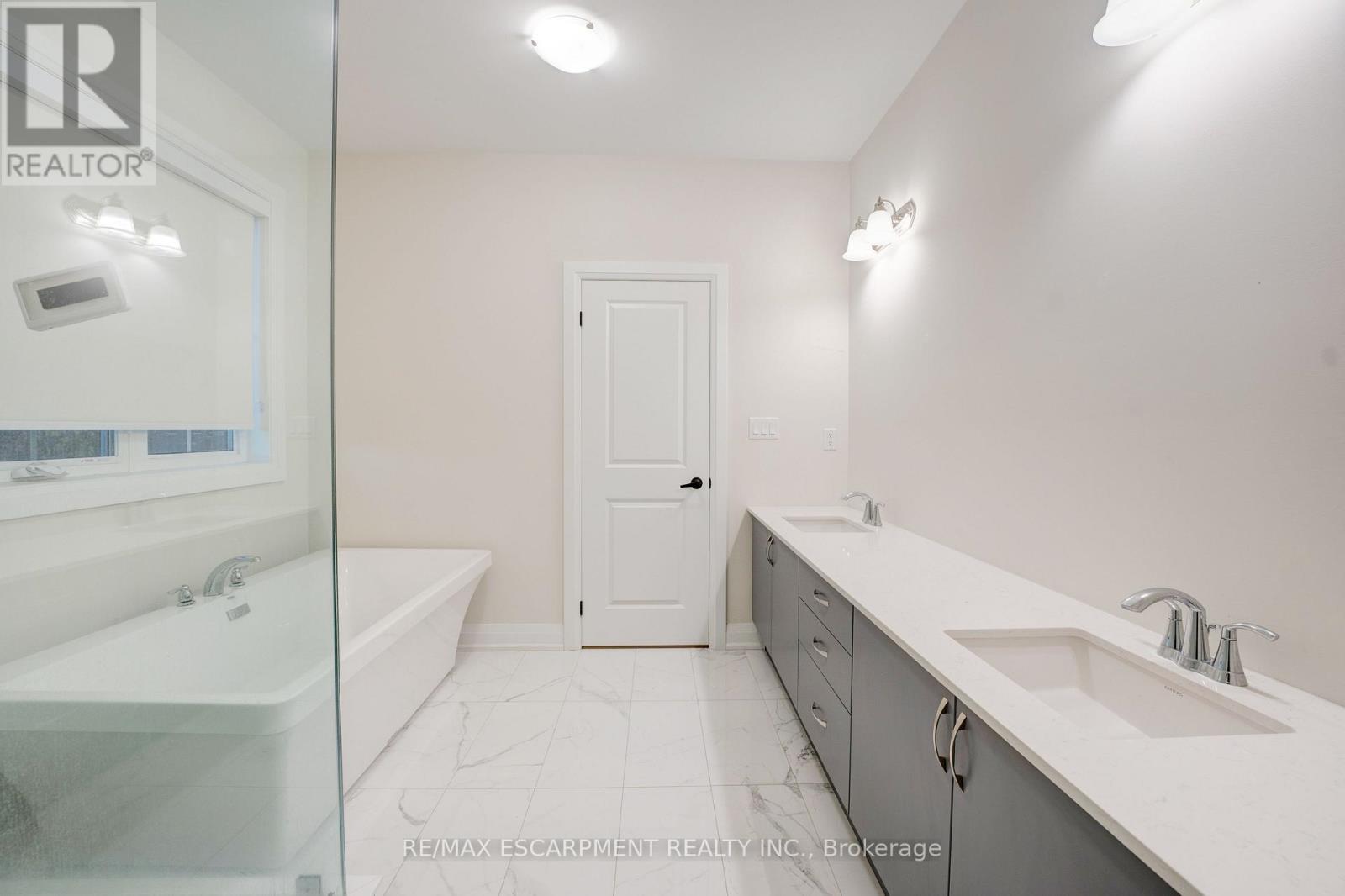 1156 Skyridge Boulevard, Pickering, Ontario  L1X 0M4 - Photo 37 - E12477390