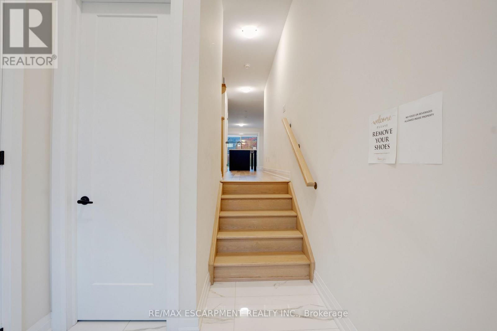 1156 Skyridge Boulevard, Pickering, Ontario  L1X 0M4 - Photo 9 - E12477390