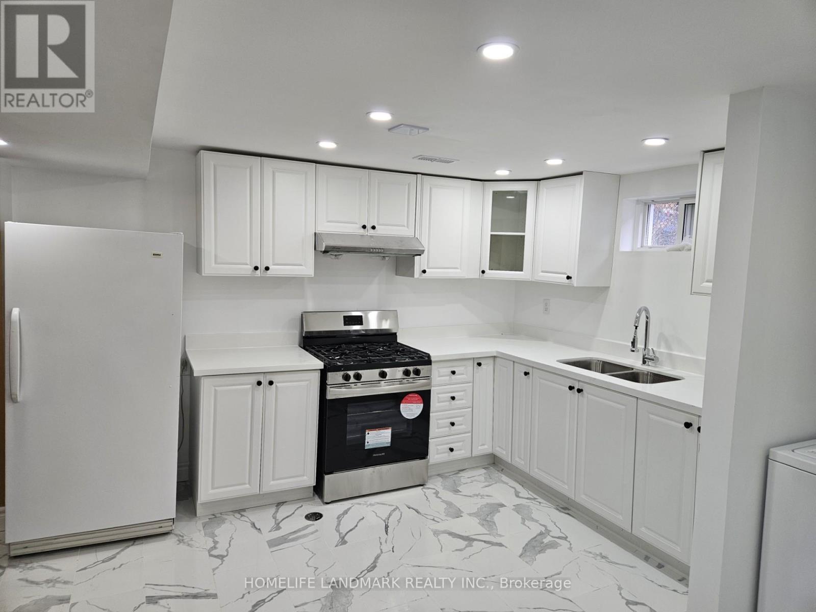 (Bsmt.) - 147 Fitzgibbon Avenue, Toronto, Ontario  M1K 4A6 - Photo 6 - E12477437