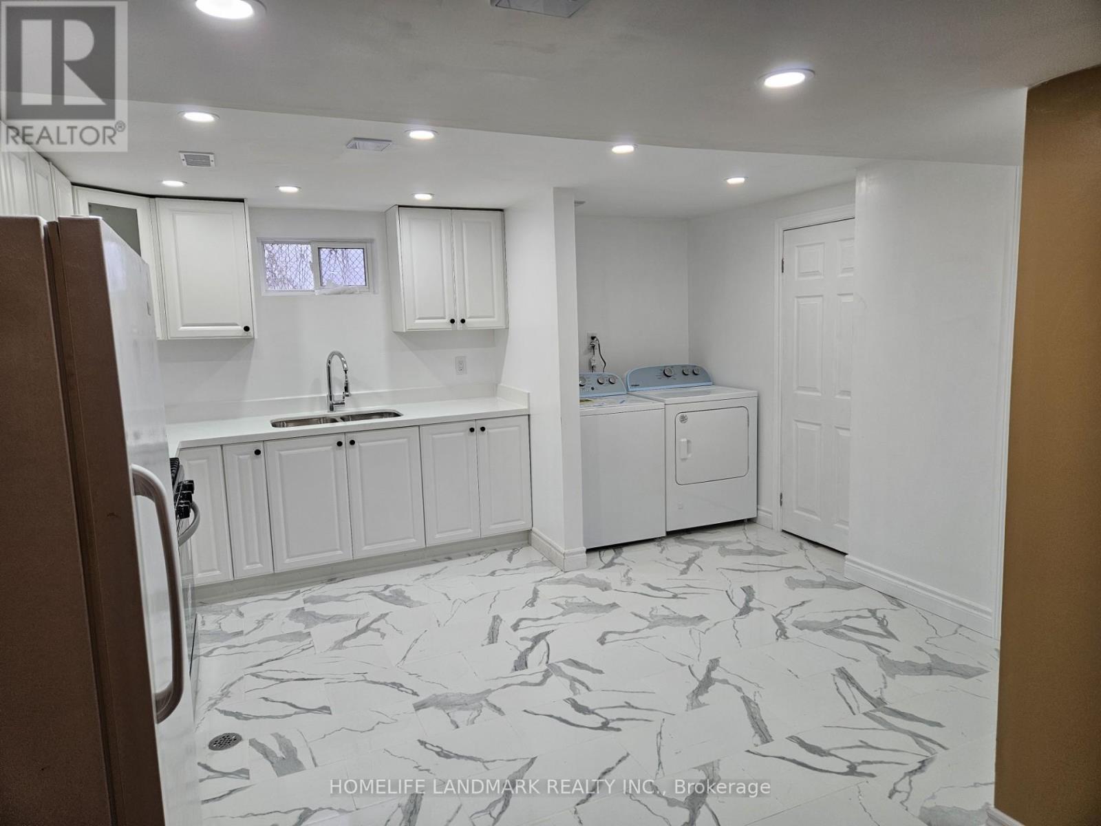 (Bsmt.) - 147 Fitzgibbon Avenue, Toronto, Ontario  M1K 4A6 - Photo 7 - E12477437