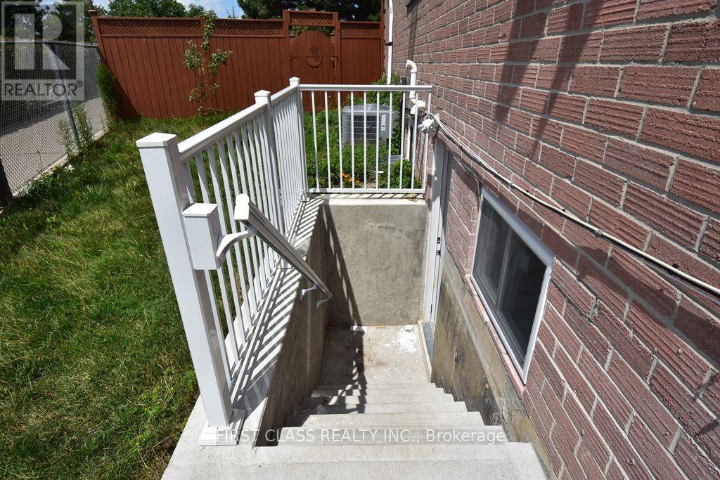 Bsmt - 41 Coomer Crescent, Ajax, Ontario  L1T 3C7 - Photo 3 - E12477469
