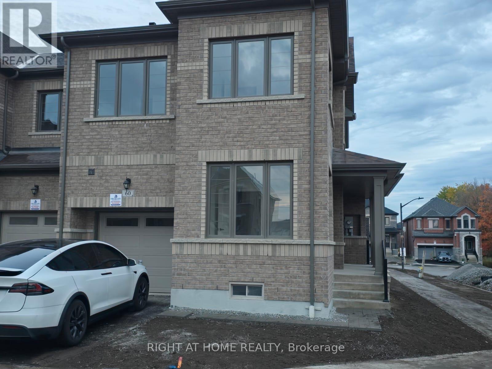 60 MCGOWAN DRIVE, Whitby, Ontario