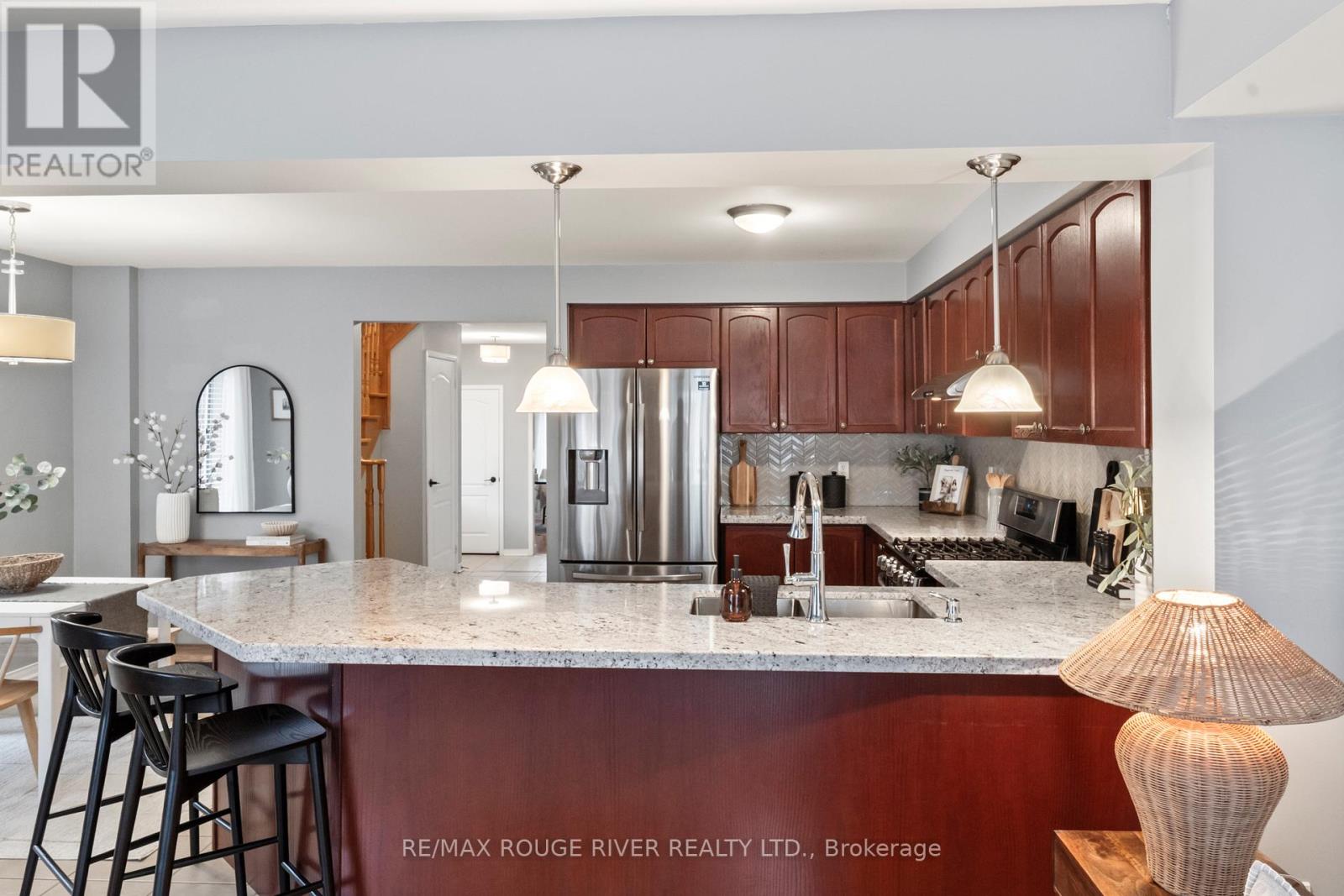 32 Beer Crescent, Ajax, Ontario  L1S 0A4 - Photo 6 - E12477510