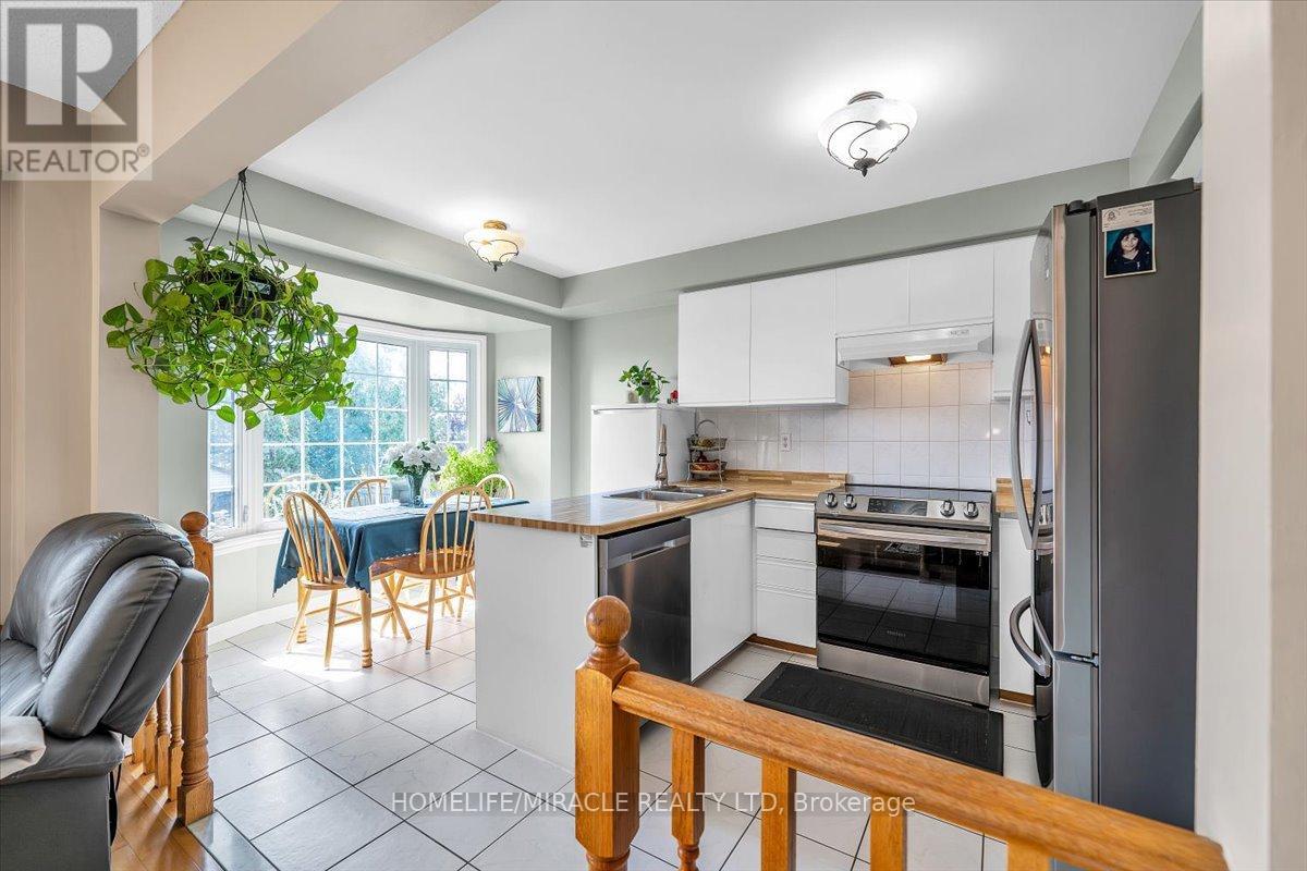 56 Fairmeadow Place, Whitby, Ontario  L1N 8W4 - Photo 10 - E12477517