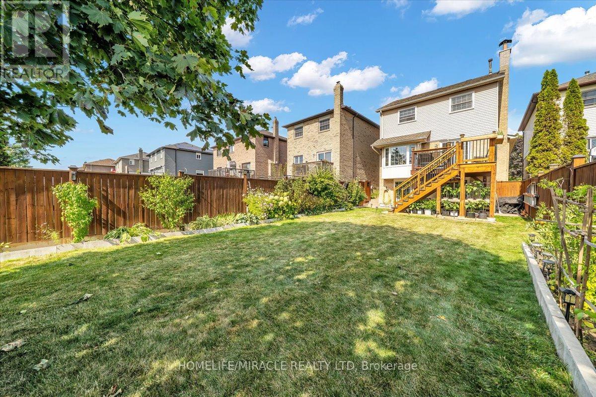56 Fairmeadow Place, Whitby, Ontario  L1N 8W4 - Photo 34 - E12477517