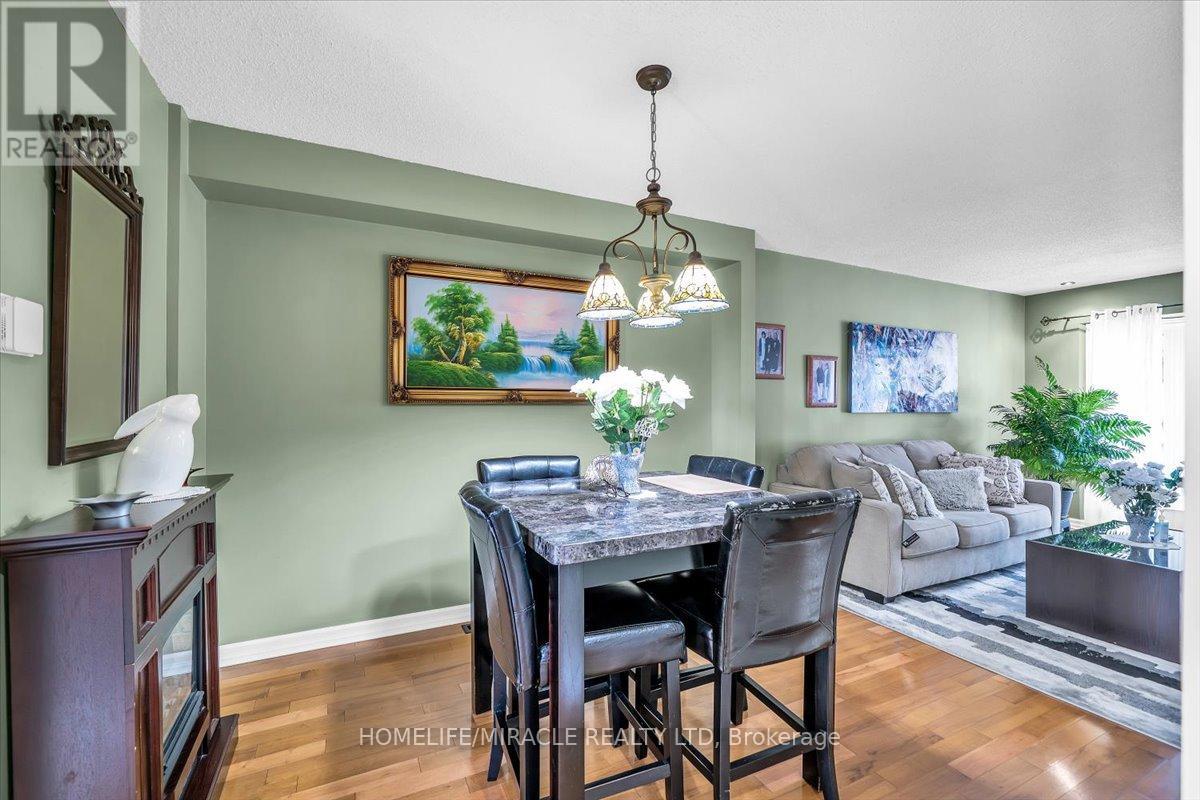 56 Fairmeadow Place, Whitby, Ontario  L1N 8W4 - Photo 7 - E12477517