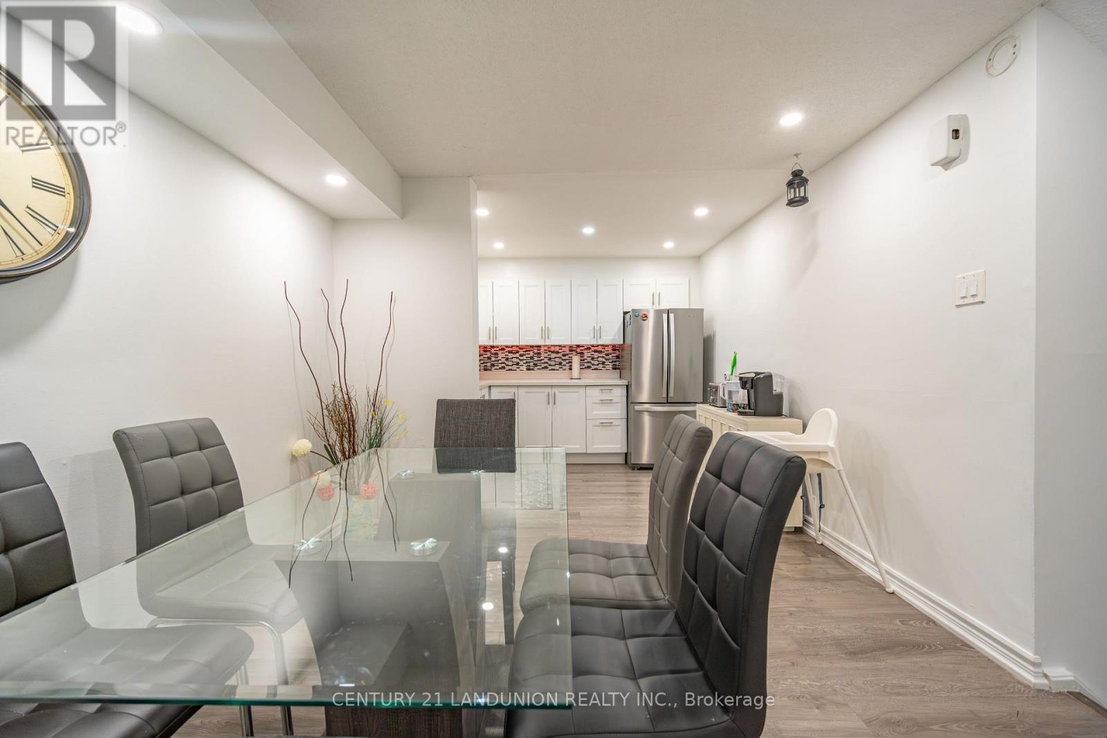 111 Milestone Crescent, Aurora, Ontario  L4G 3M2 - Photo 18 - N12477416