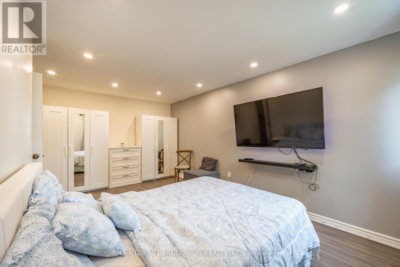 111 Milestone Crescent, Aurora, Ontario  L4G 3M2 - Photo 33 - N12477416