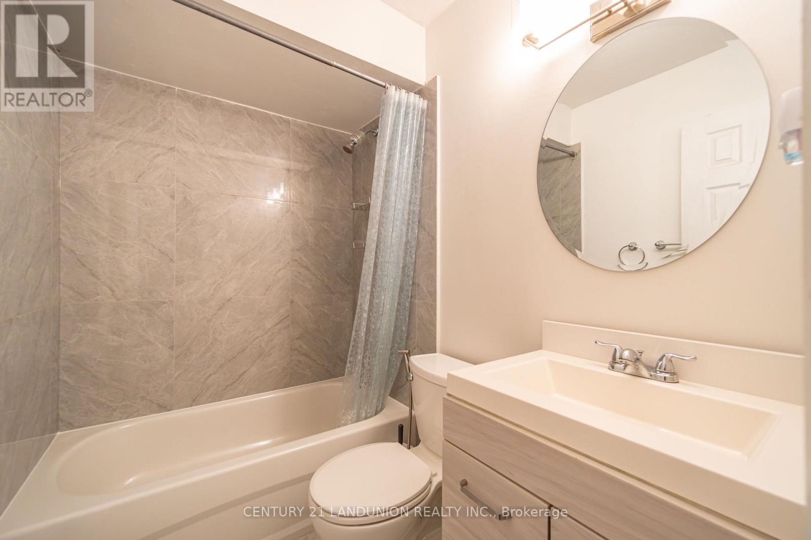 111 Milestone Crescent, Aurora, Ontario  L4G 3M2 - Photo 38 - N12477416