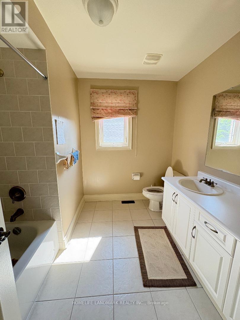 29 Hans Drive, Markham, Ontario  L6C 1S9 - Photo 15 - N12477454