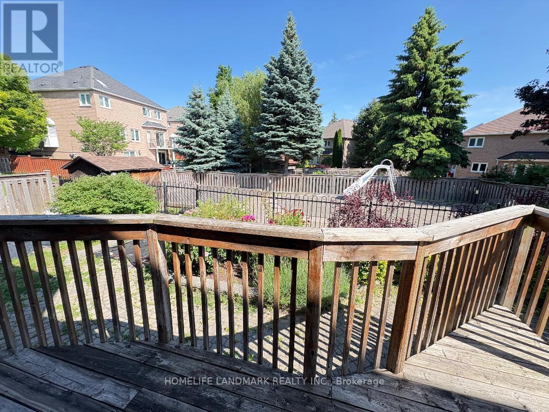 29 Hans Drive, Markham, Ontario  L6C 1S9 - Photo 22 - N12477454