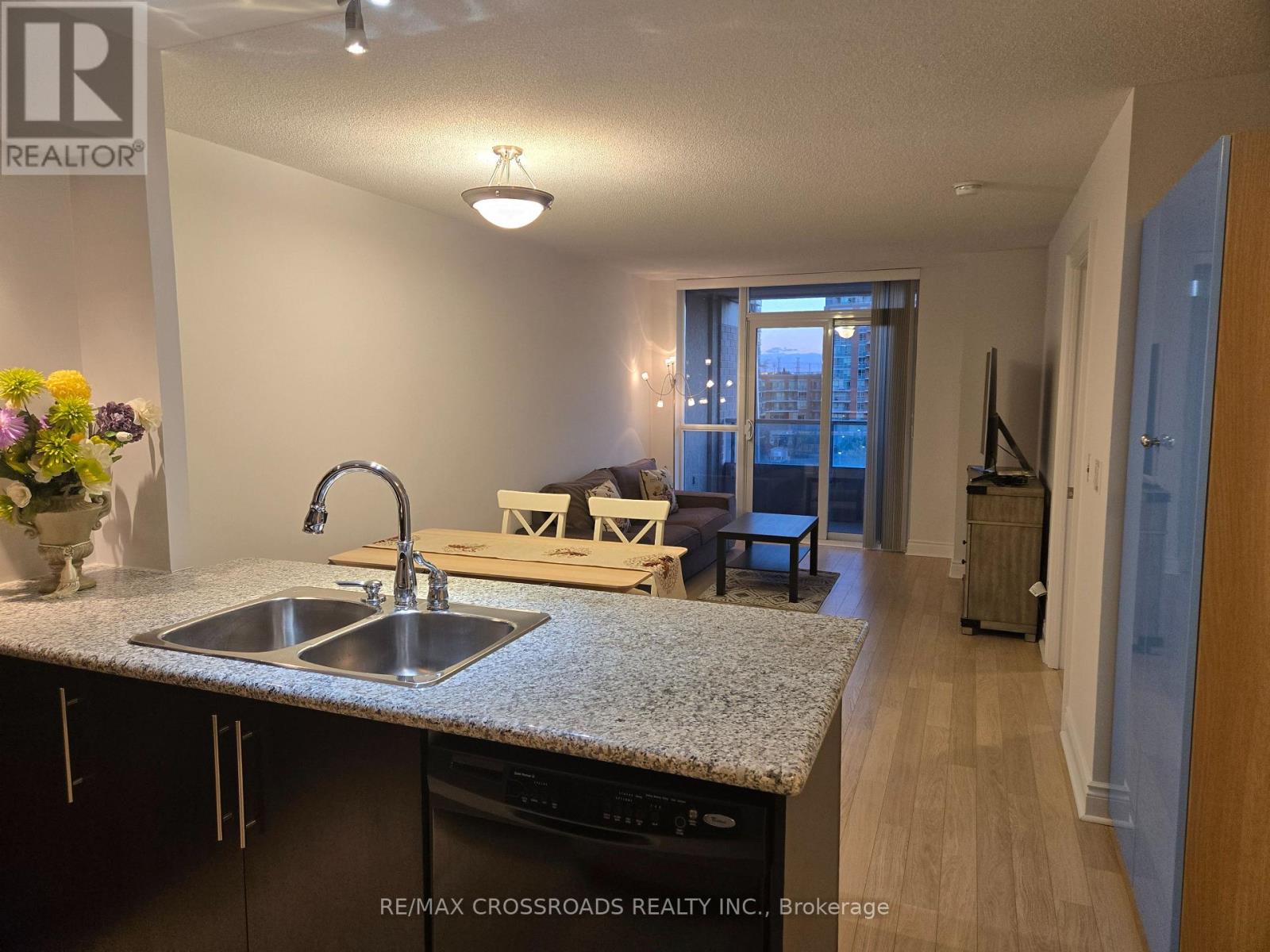 659 - 23 Cox Boulevard, Markham, Ontario  L3R 7Z9 - Photo 6 - N12477460