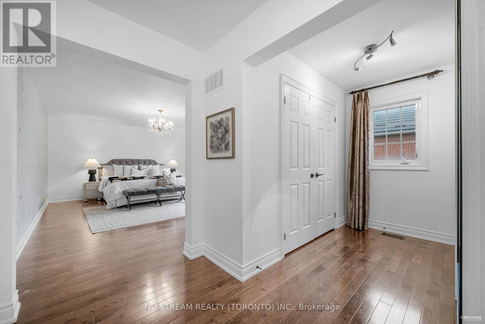 237 Upper Post Road, Vaughan, Ontario  L6A 4K1 - Photo 17 - N12477488