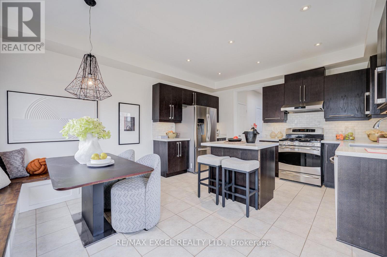 301 Delray Drive, Markham, Ontario  L6E 0P8 - Photo 16 - N12477492