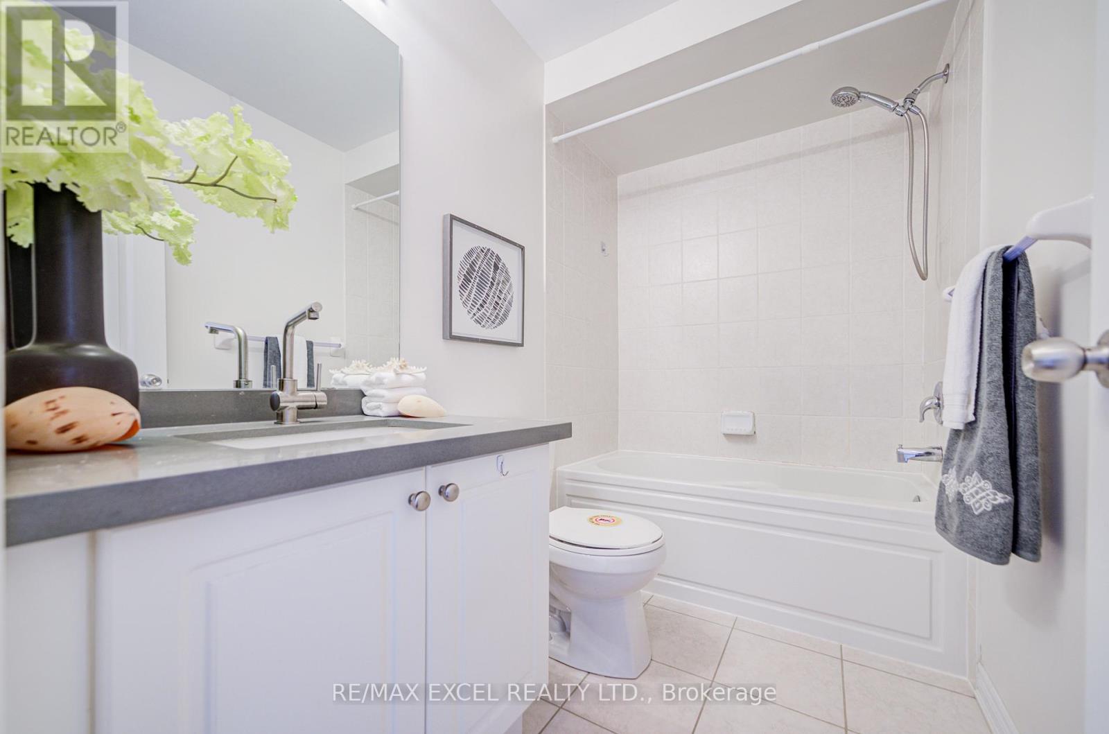 301 Delray Drive, Markham, Ontario  L6E 0P8 - Photo 21 - N12477492