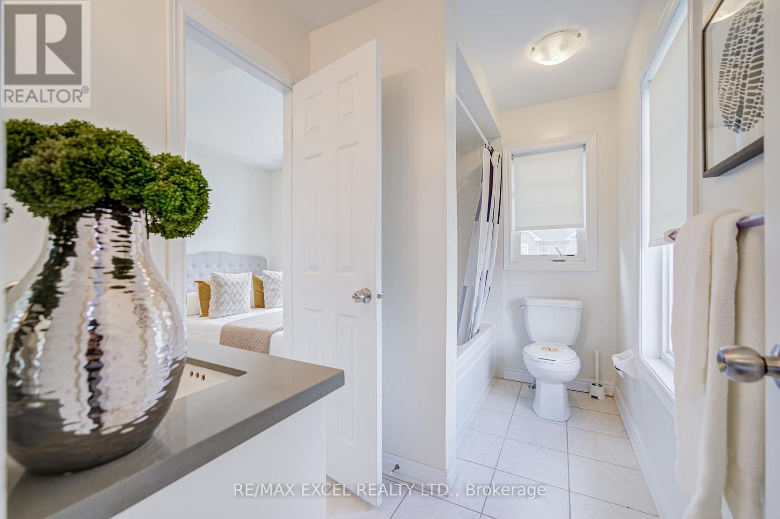 301 Delray Drive, Markham, Ontario  L6E 0P8 - Photo 29 - N12477492
