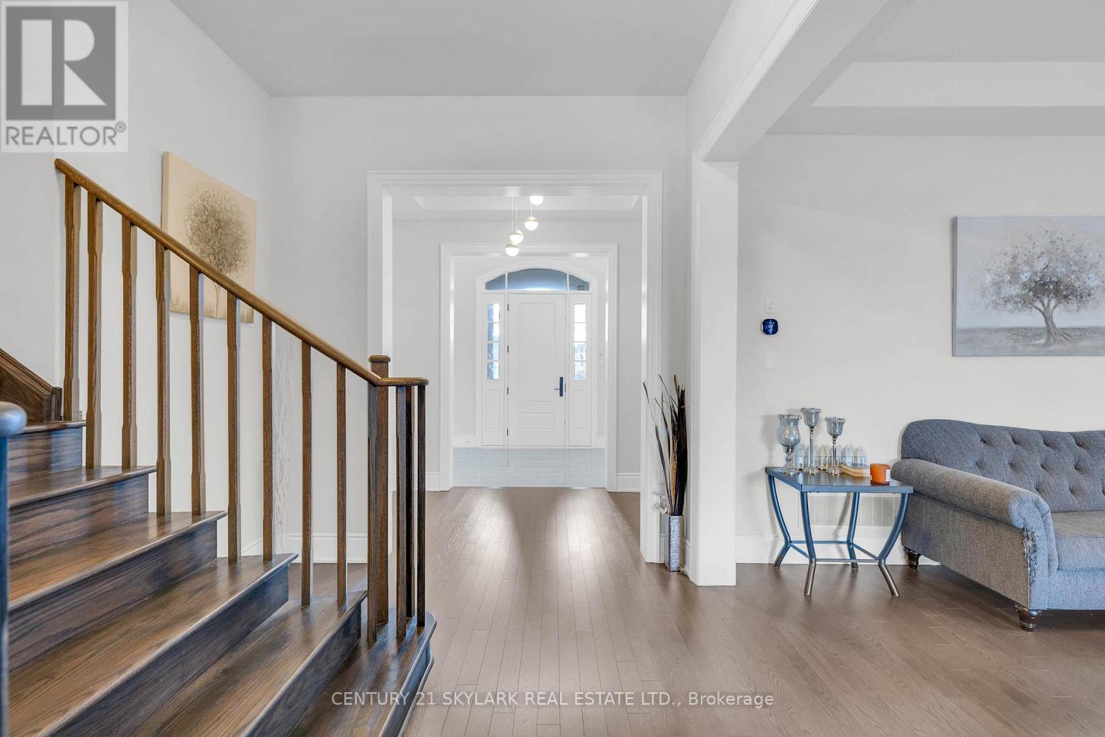 84 Stokes Drive, King, Ontario  L7B 0P8 - Photo 5 - N12477500