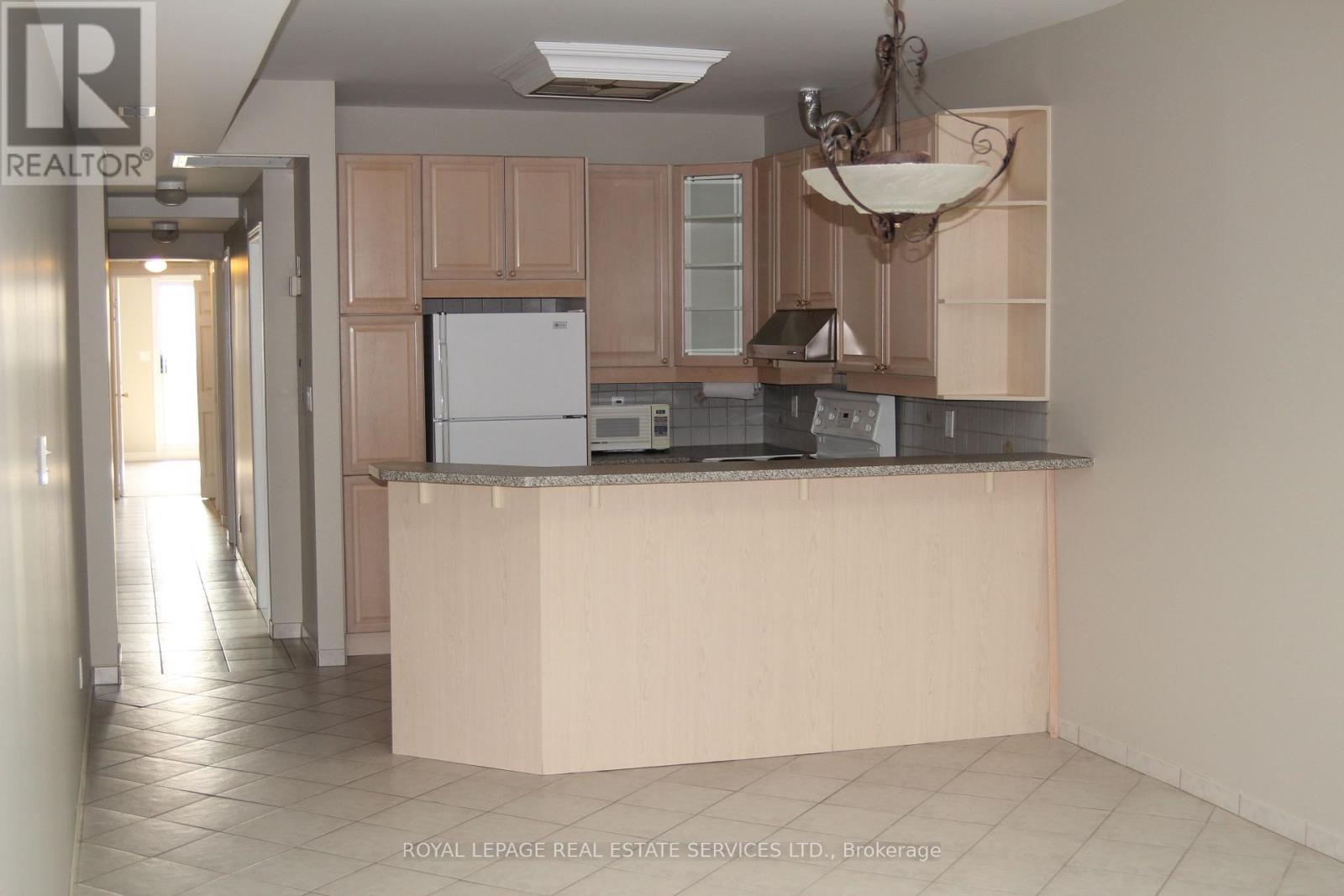 1285a St Clair Avenue W, Toronto, Ontario  M6E 1B8 - Photo 3 - W12477389