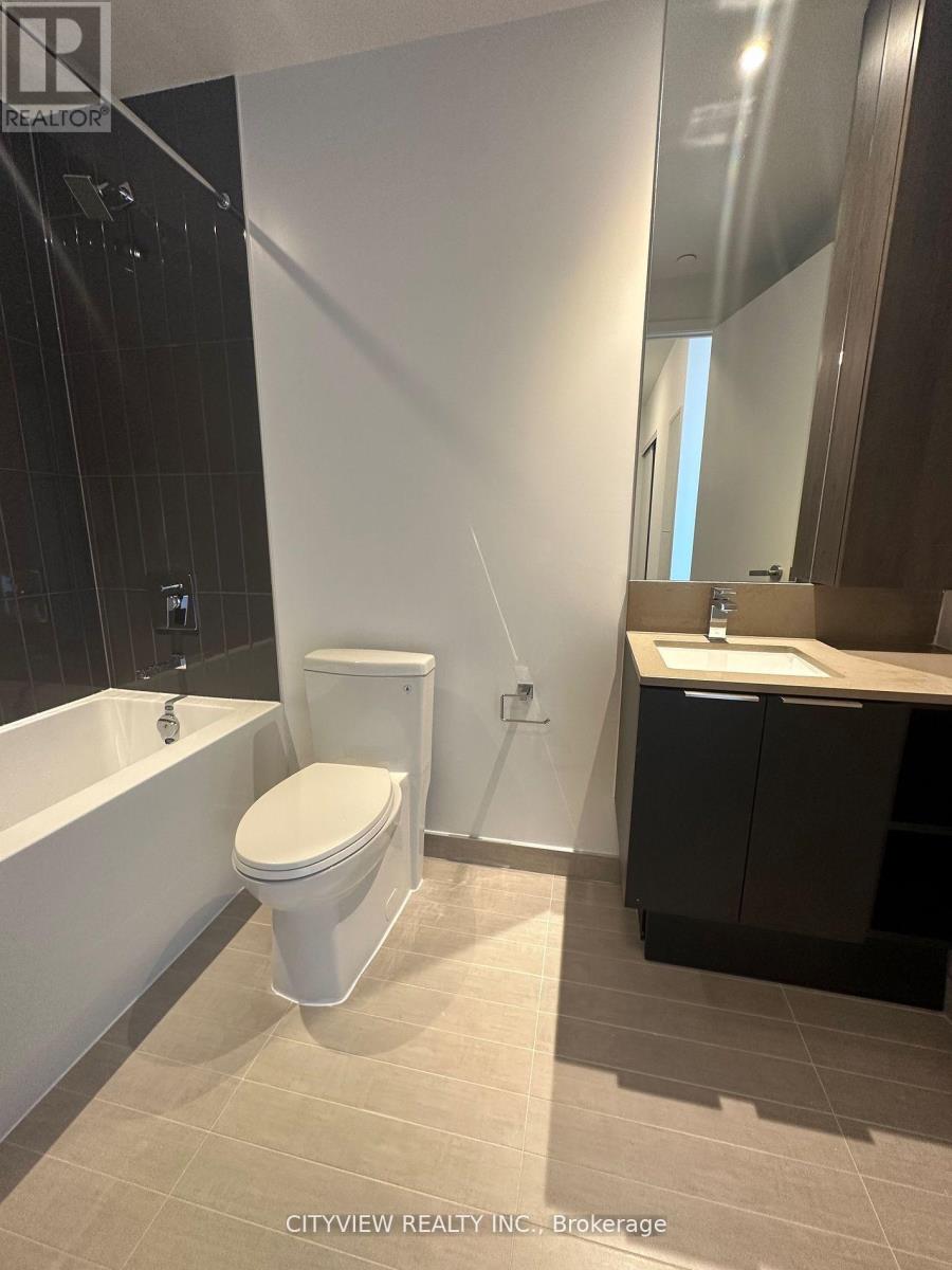 5810 - 3900 Confederatin Parkway, Mississauga, Ontario  L5B 0M3 - Photo 19 - W12477405