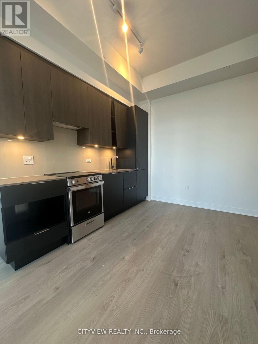 5810 - 3900 Confederatin Parkway, Mississauga, Ontario  L5B 0M3 - Photo 6 - W12477405