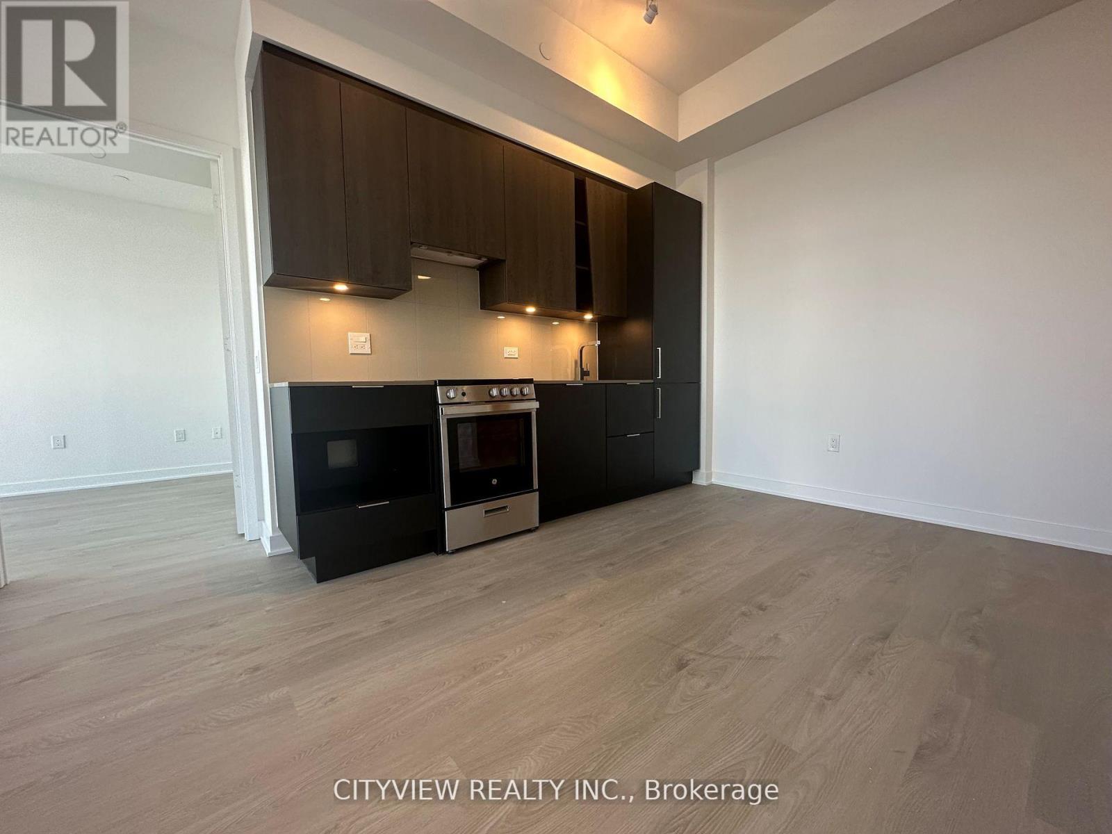 5810 - 3900 Confederatin Parkway, Mississauga, Ontario  L5B 0M3 - Photo 8 - W12477405