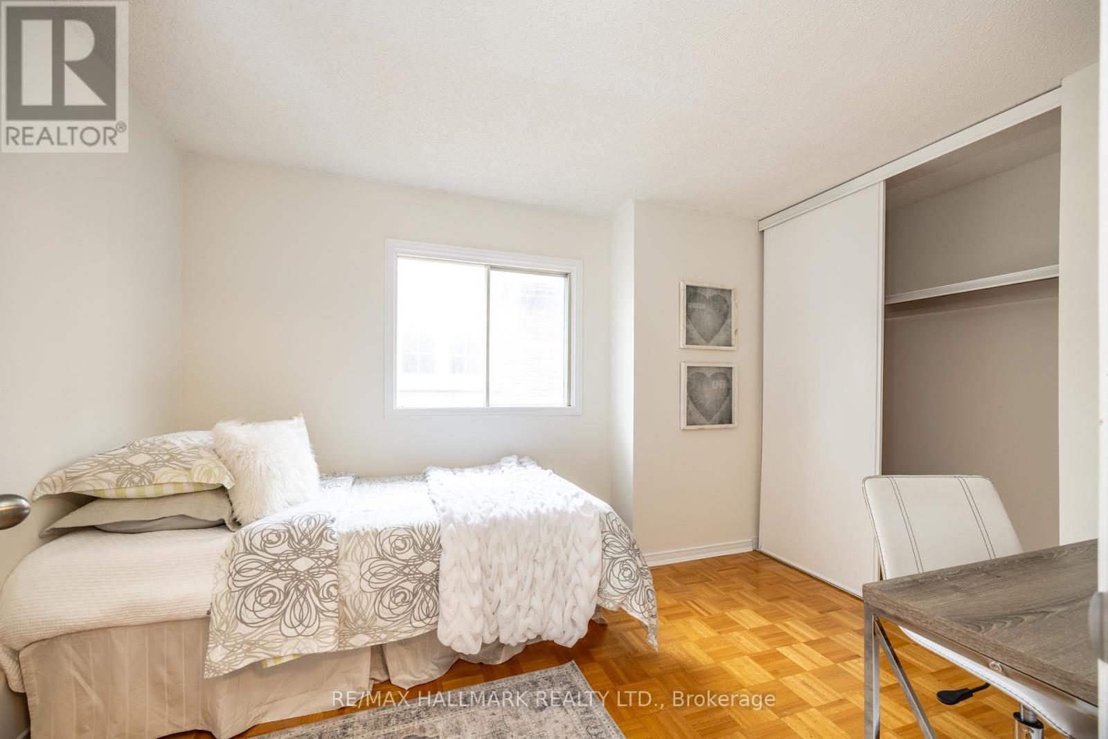 12 Outlook Garden Boulevard, Toronto, Ontario  M6N 4Z4 - Photo 22 - W12477415