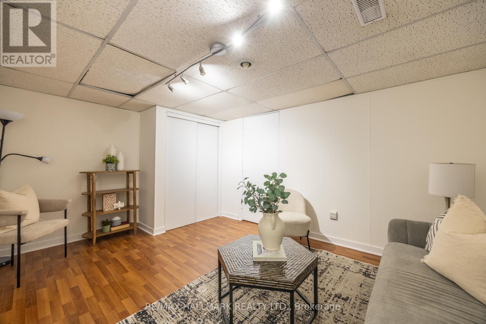 12 Outlook Garden Boulevard, Toronto, Ontario  M6N 4Z4 - Photo 24 - W12477415