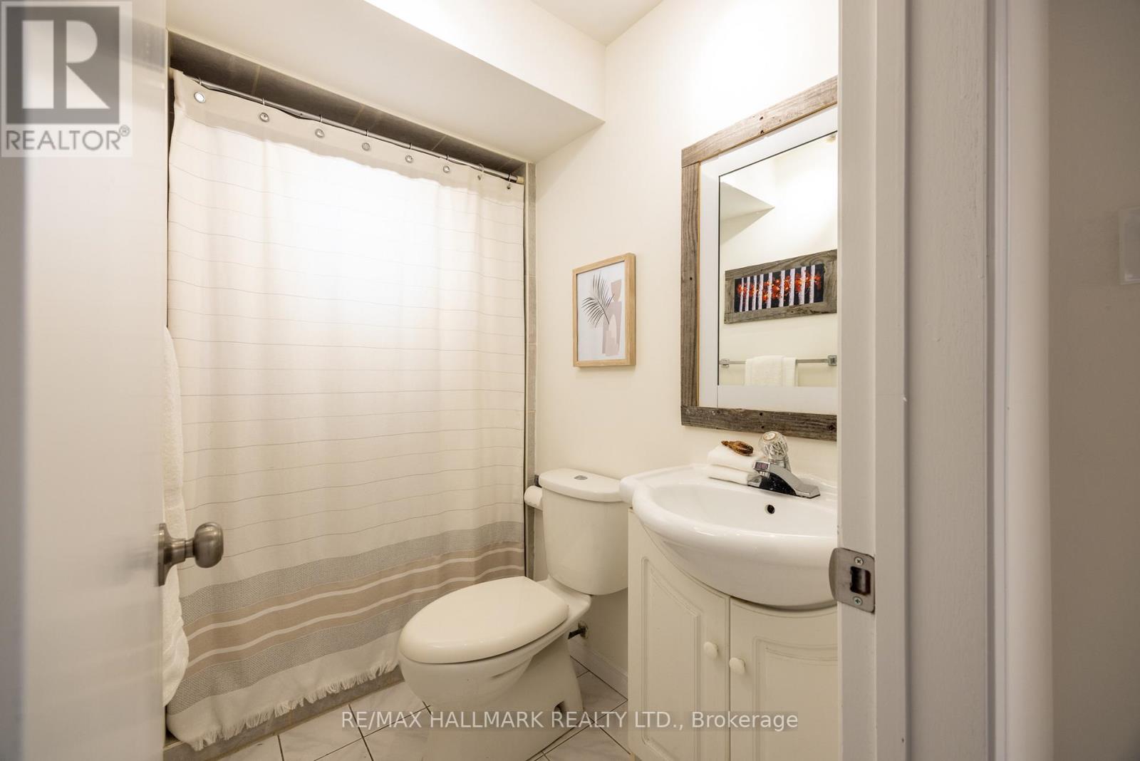 12 Outlook Garden Boulevard, Toronto, Ontario  M6N 4Z4 - Photo 25 - W12477415