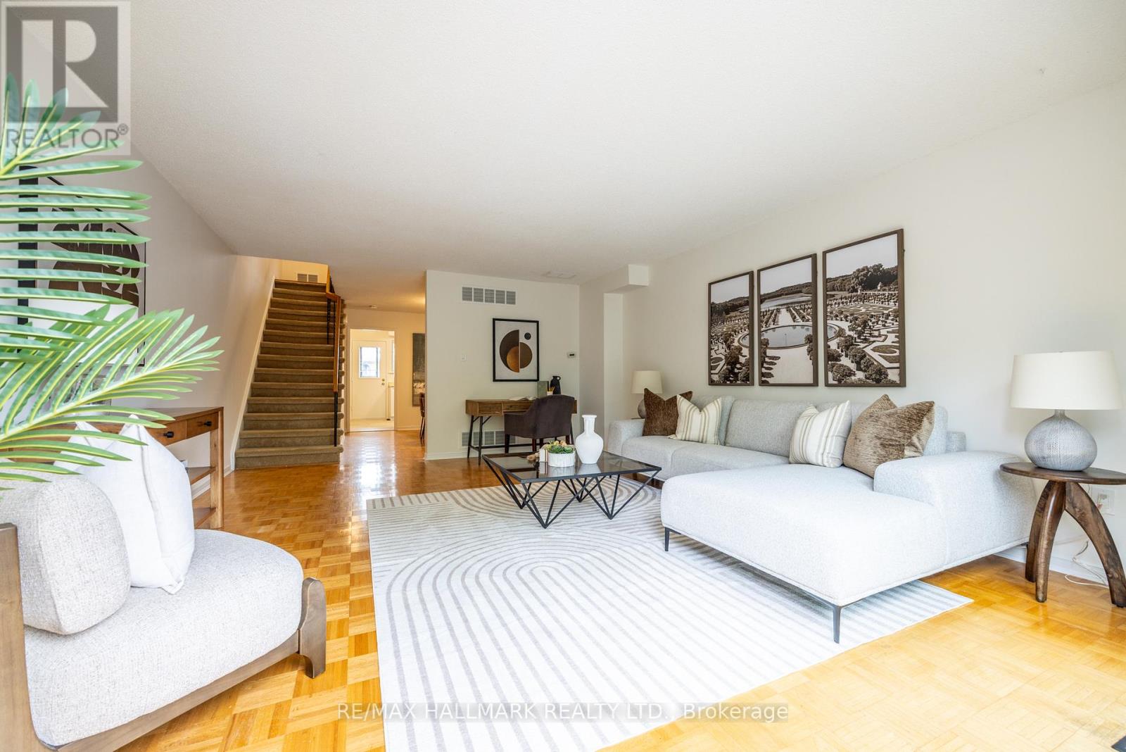 12 Outlook Garden Boulevard, Toronto, Ontario  M6N 4Z4 - Photo 3 - W12477415