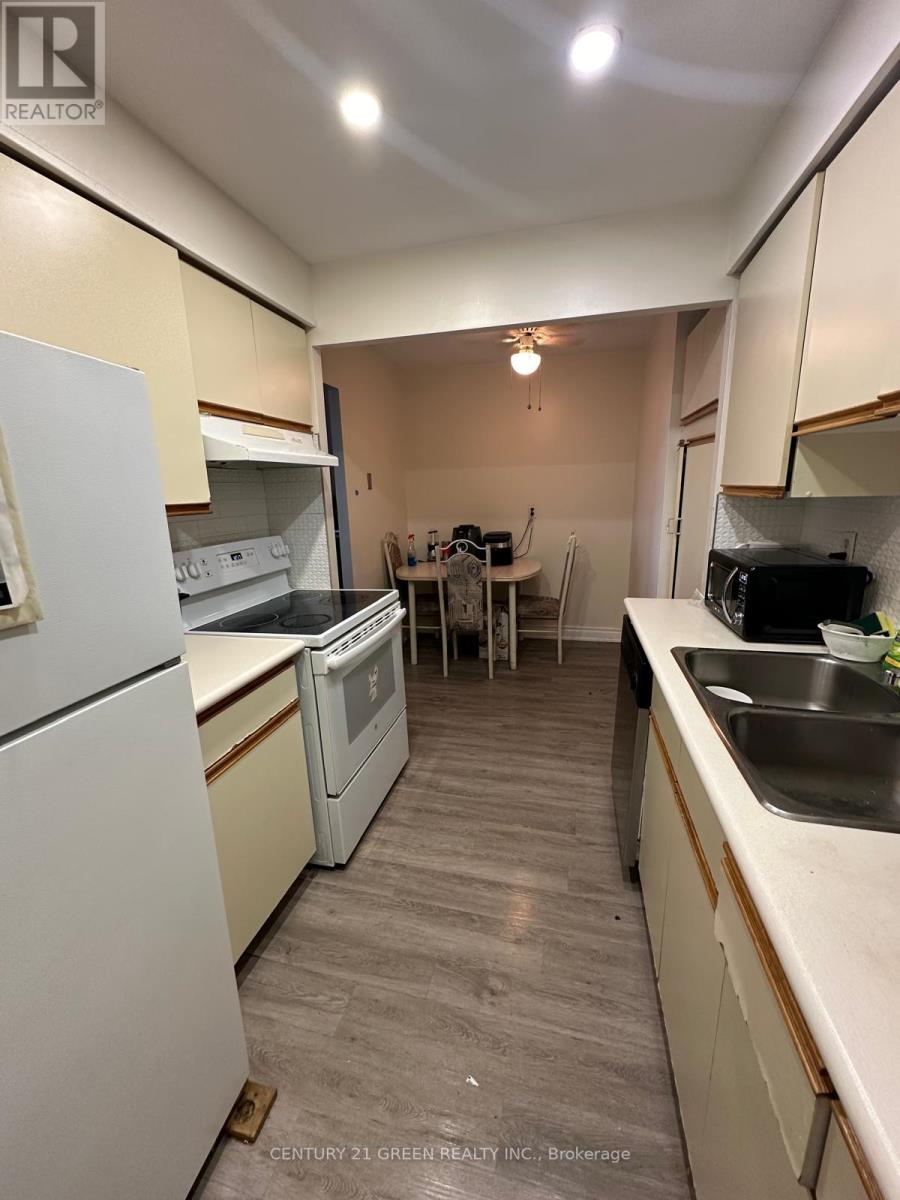 706 - 2556 Argyle Road, Mississauga, Ontario  L5B 2H6 - Photo 14 - W12477439